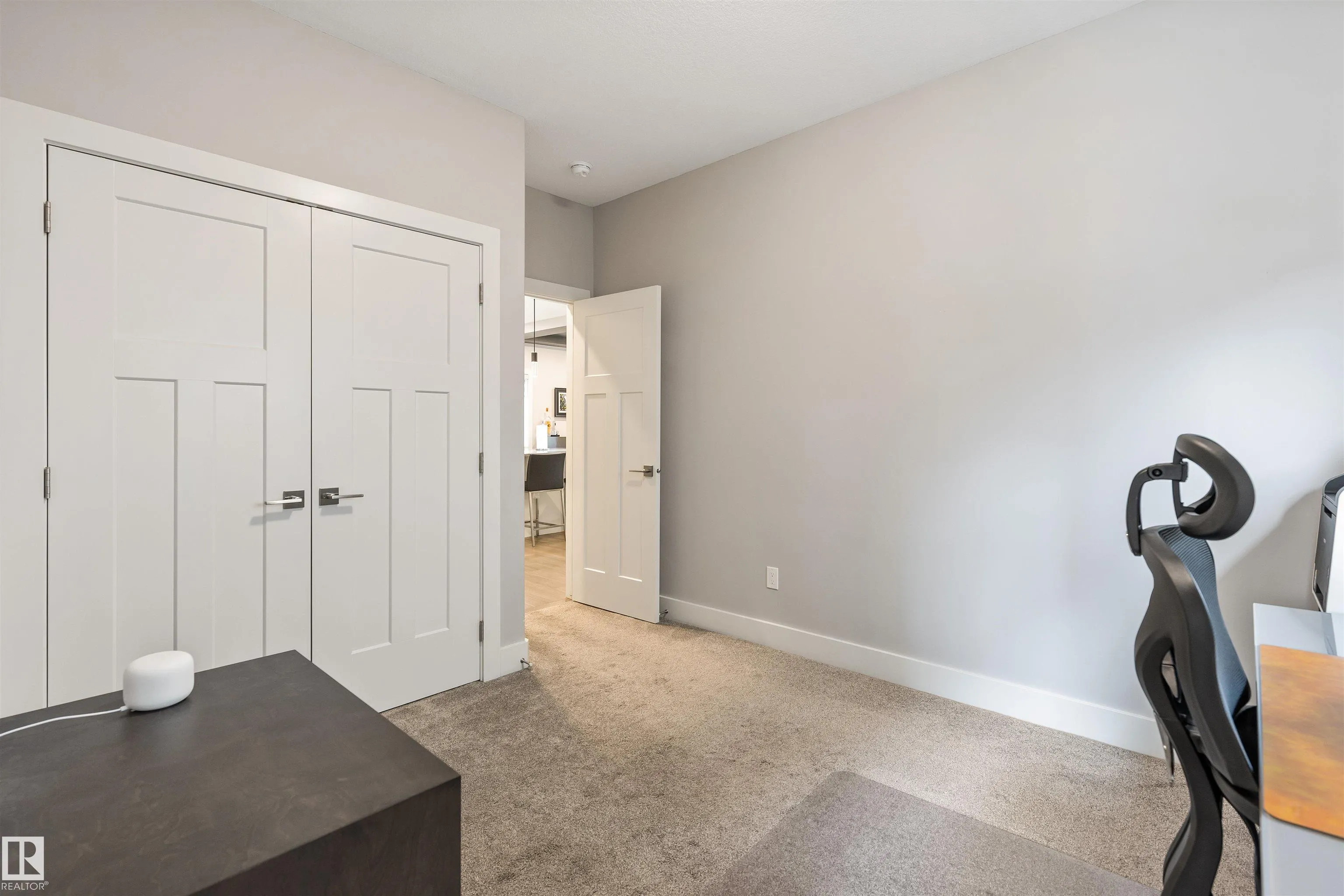 1748 TANAGER Close