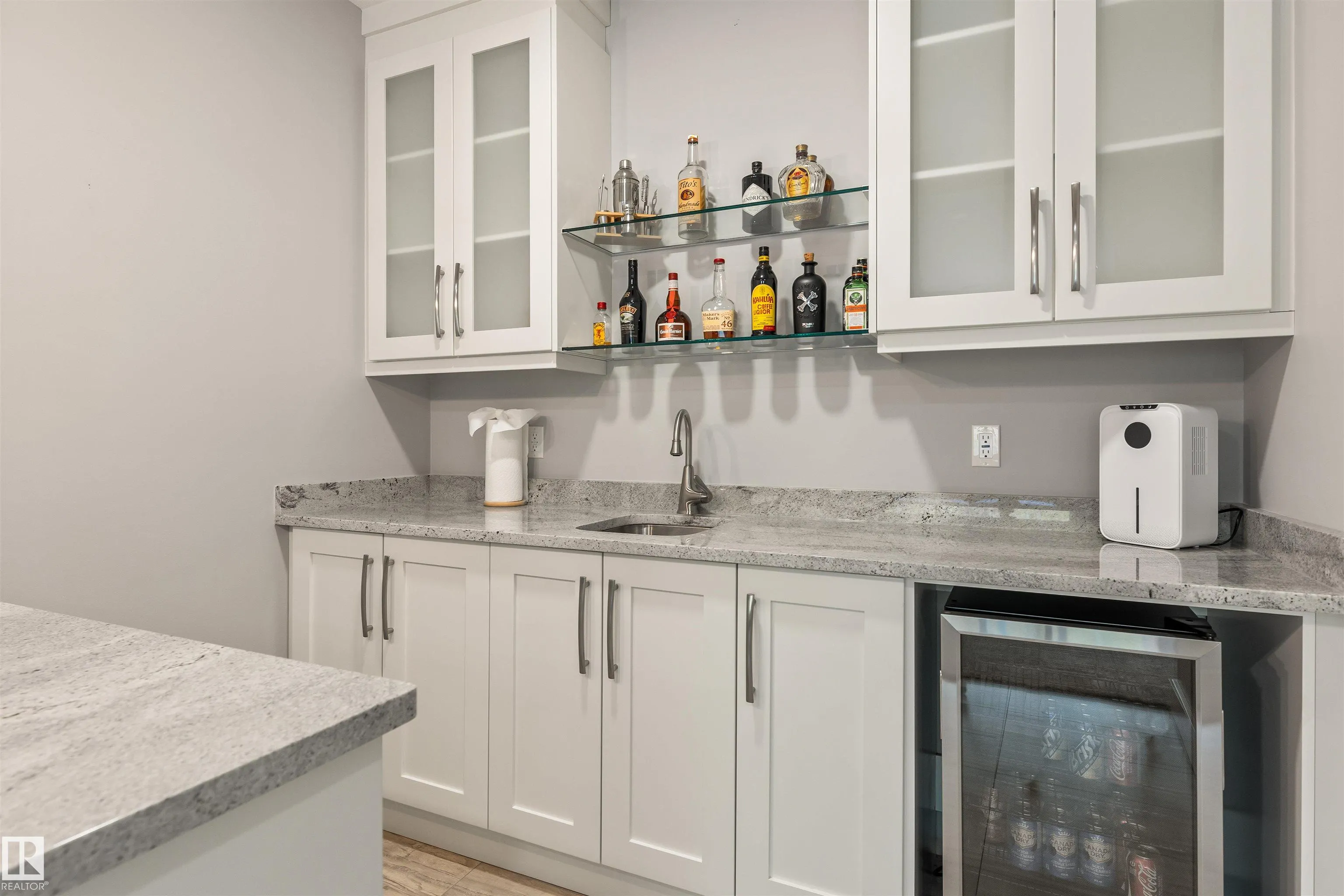 1748 TANAGER Close