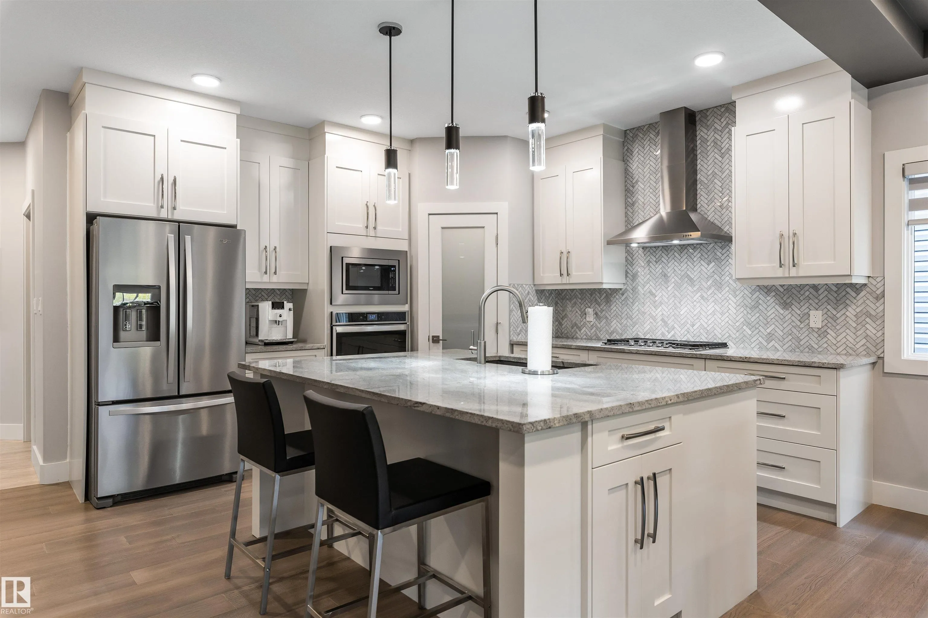 1748 TANAGER Close
