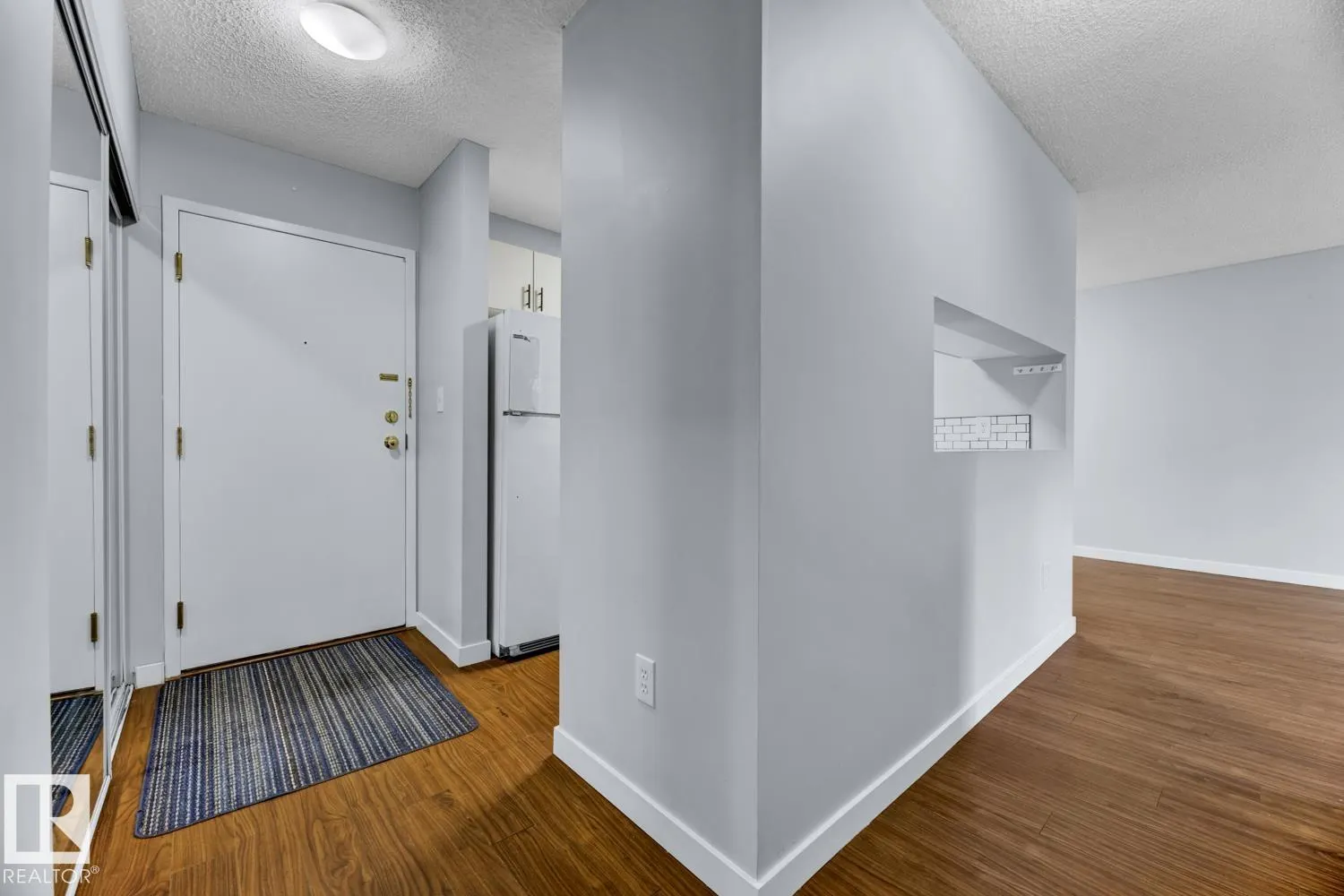 2508 50 Street