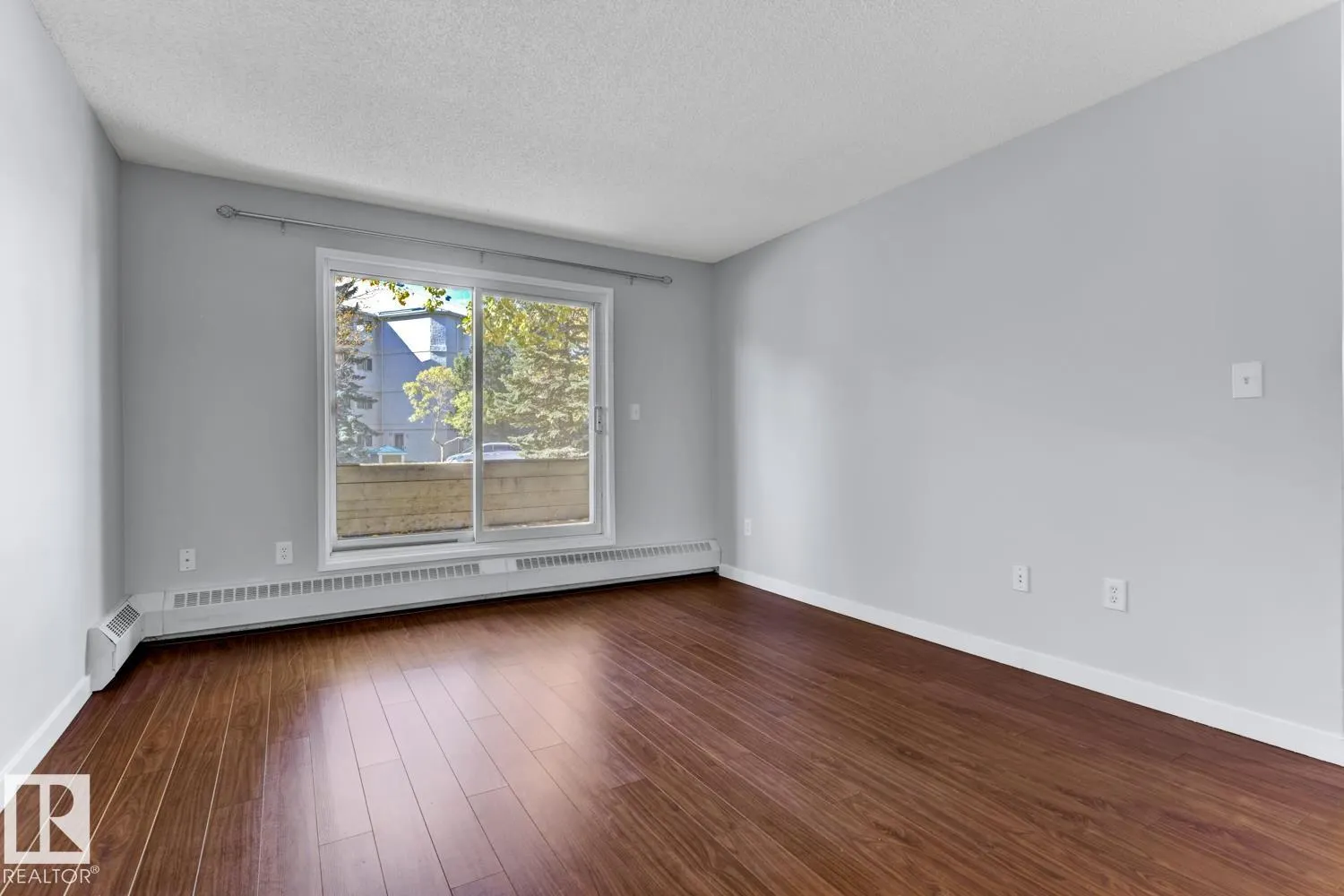2508 50 Street