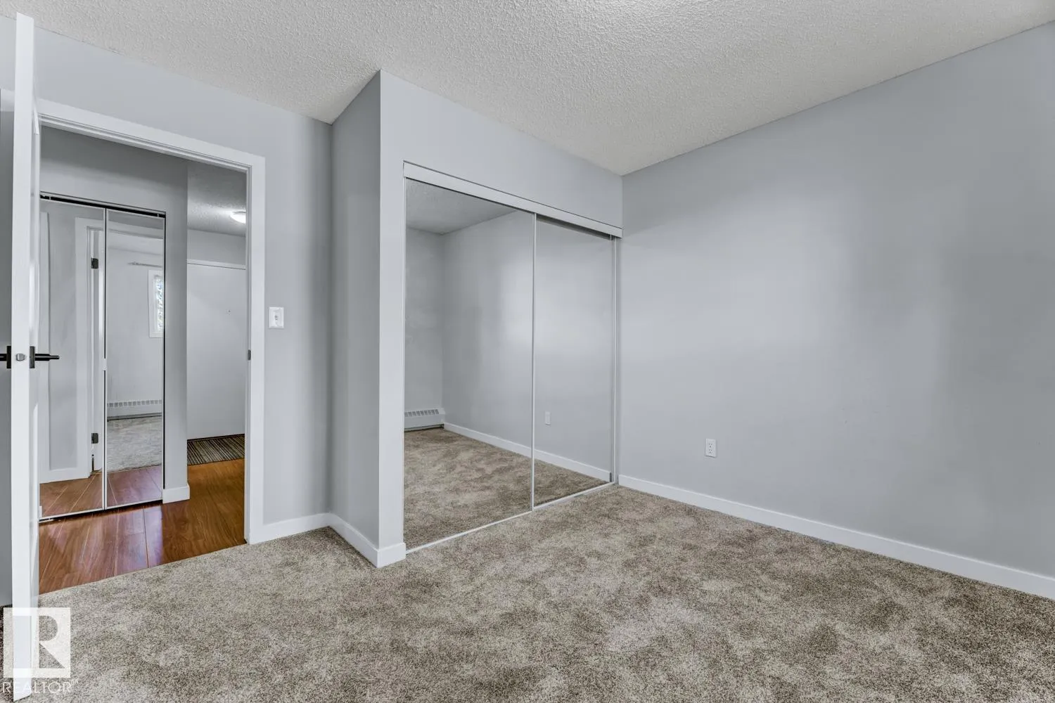 2508 50 Street