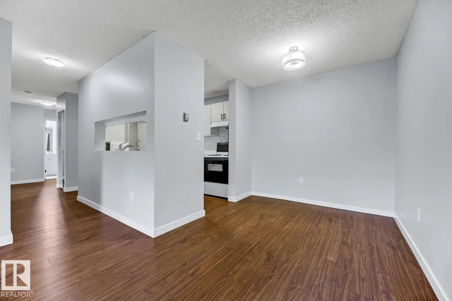 2508 50 Street