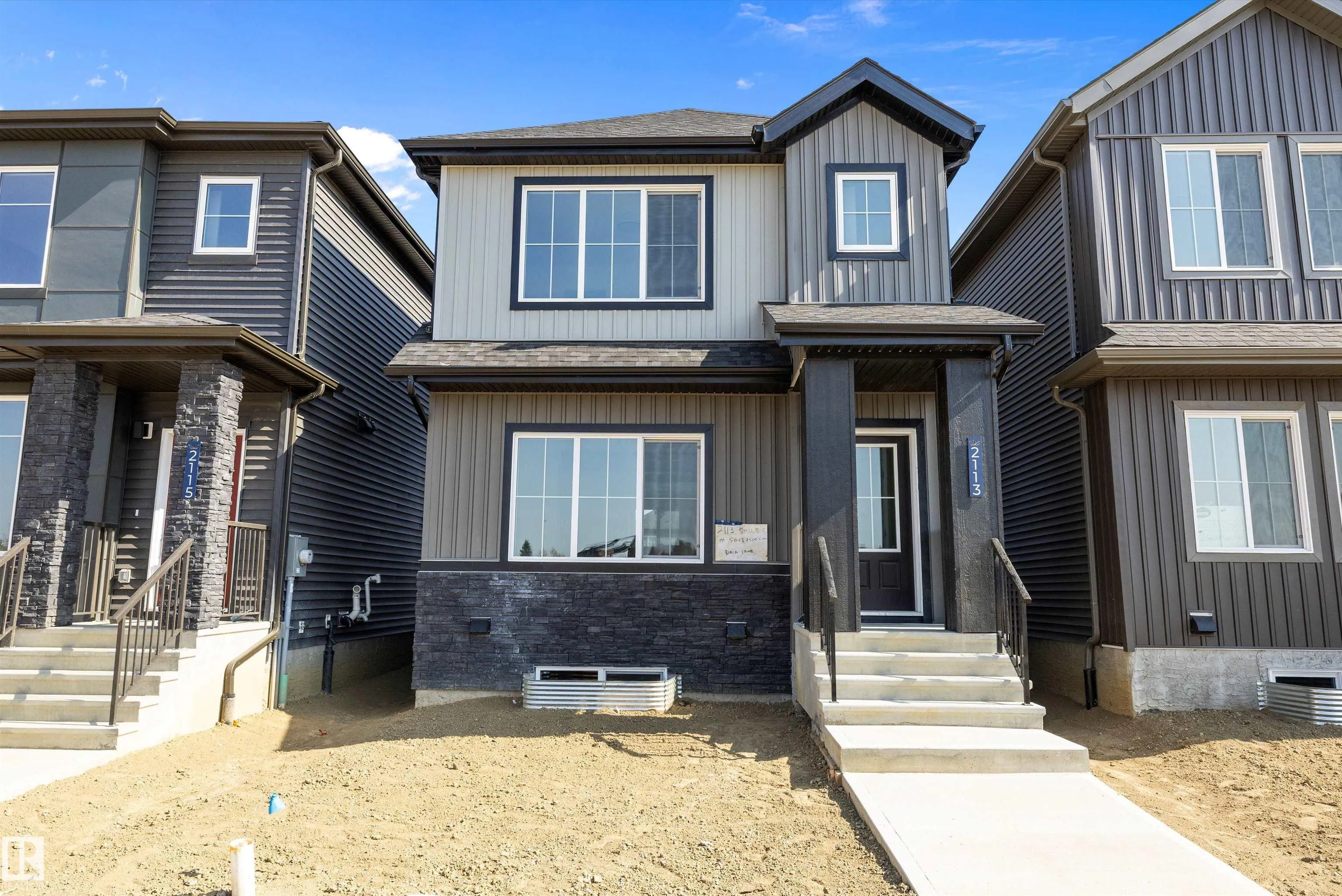 2113 CROSSBILL Lane