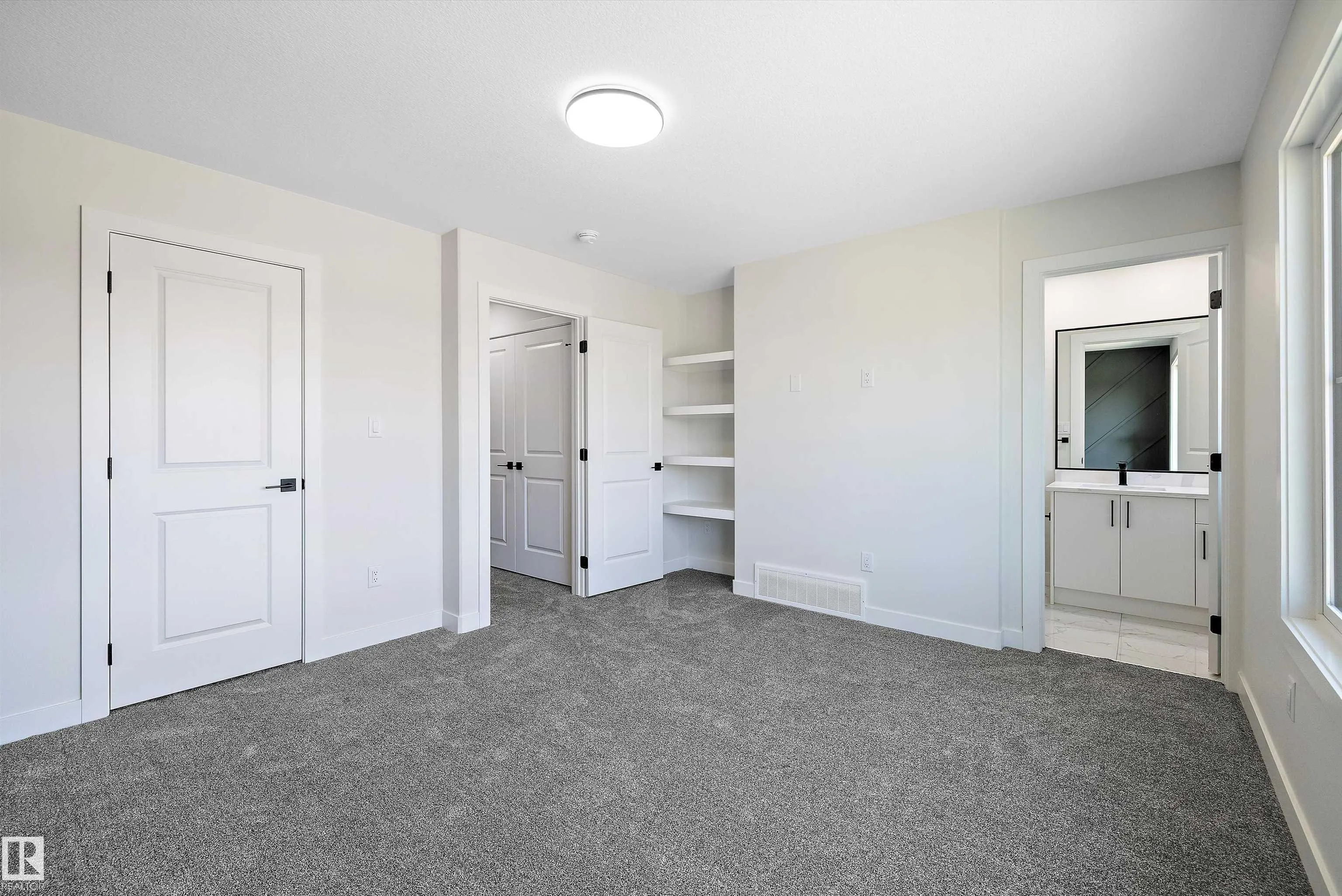 2113 CROSSBILL Lane