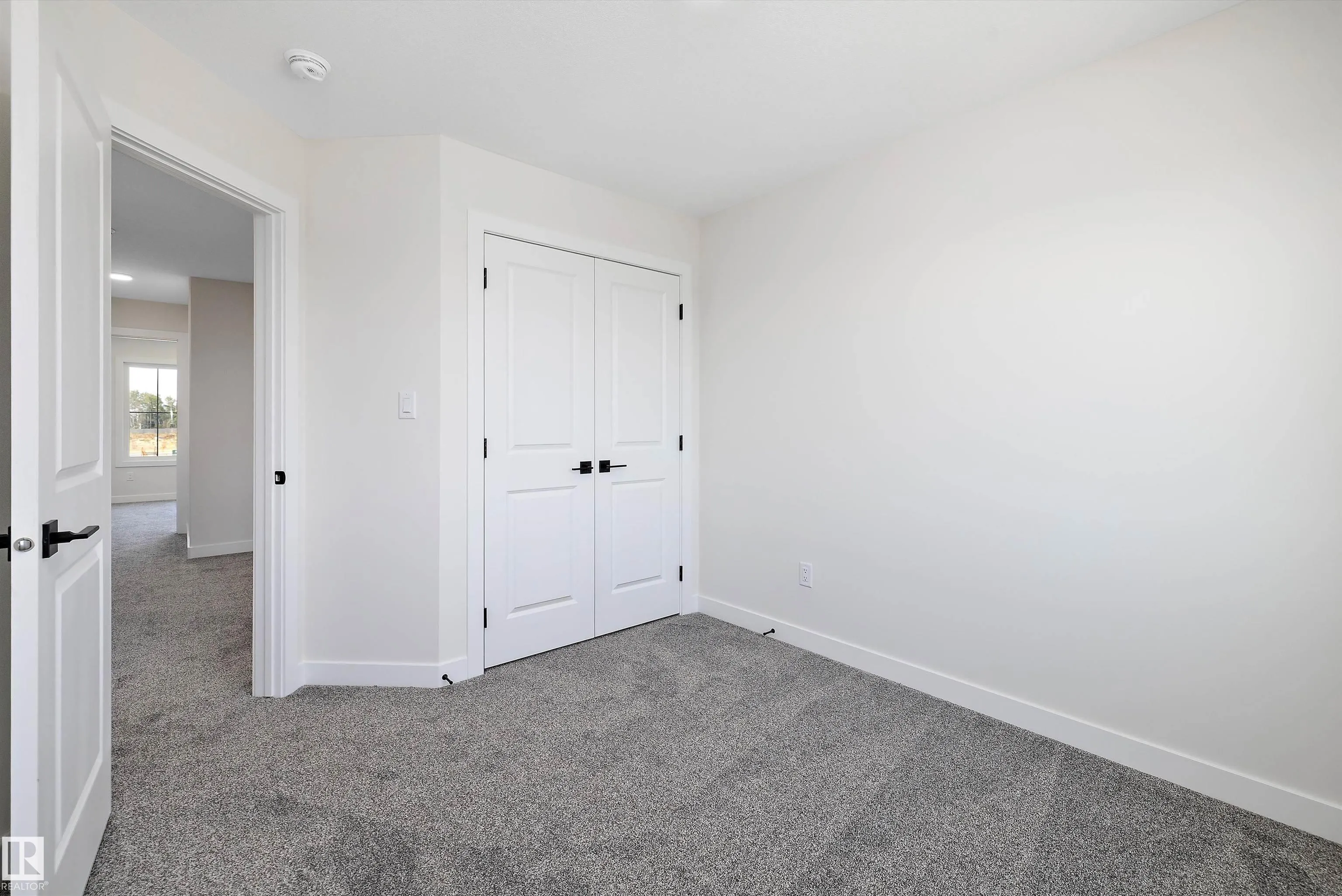 2113 CROSSBILL Lane
