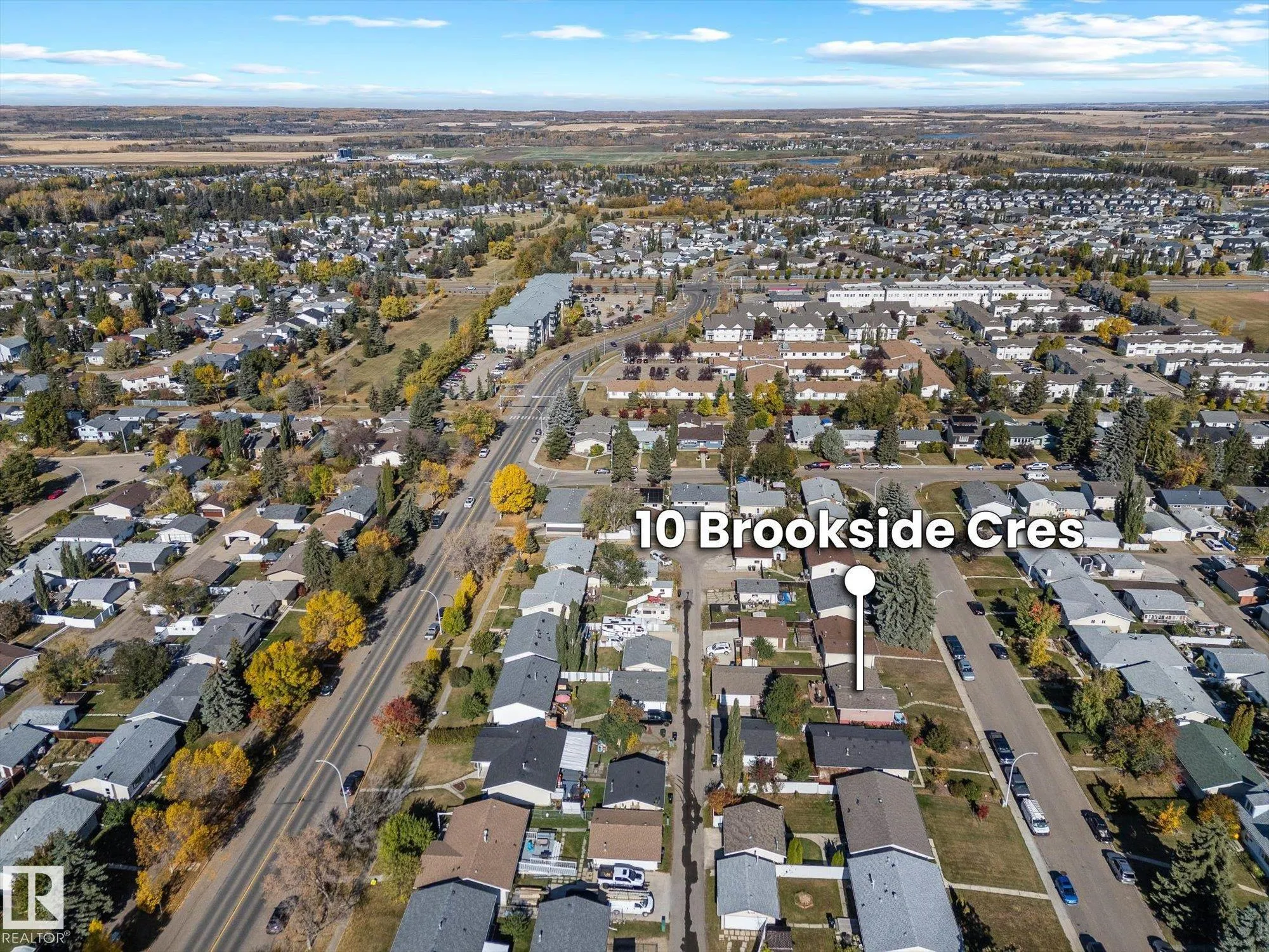 10 BROOKSIDE Crescent