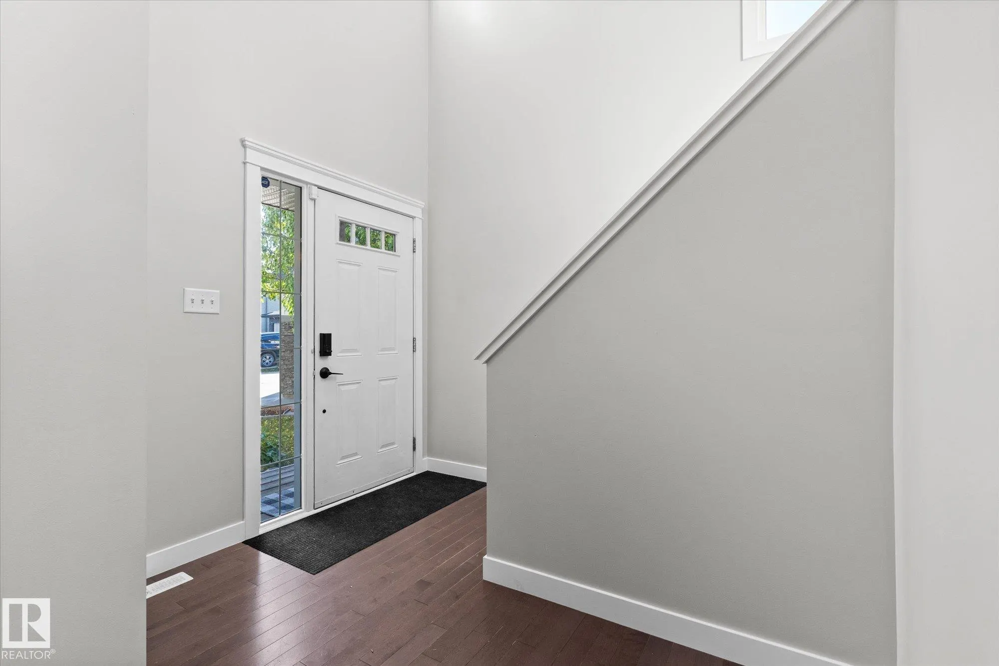 41 MEADOWLAND Crescent