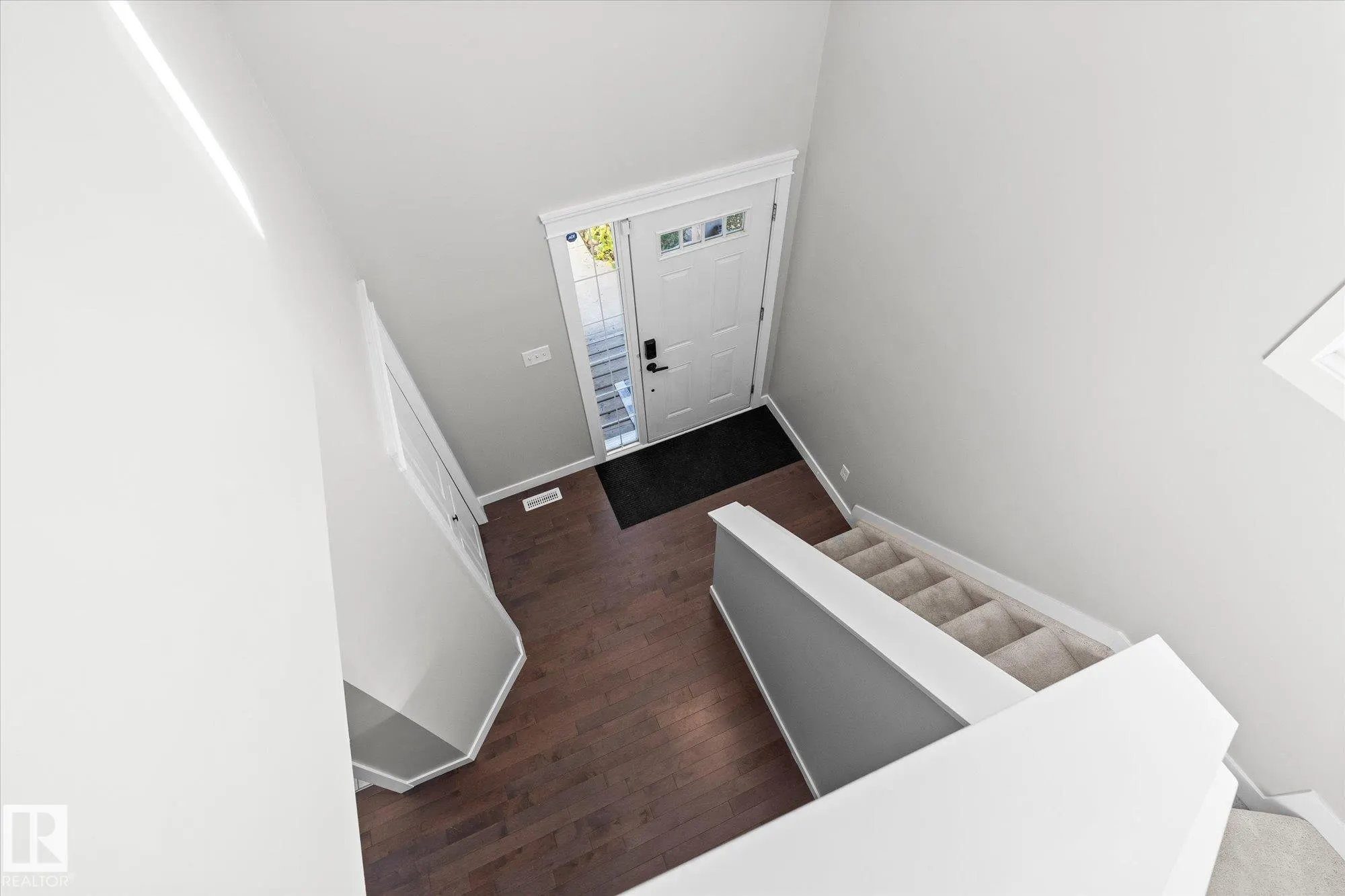 41 MEADOWLAND Crescent