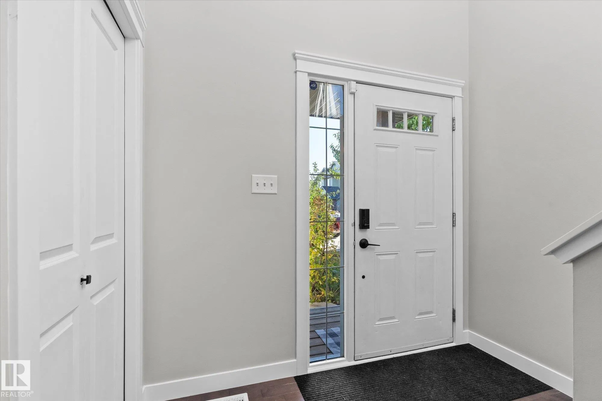 41 MEADOWLAND Crescent