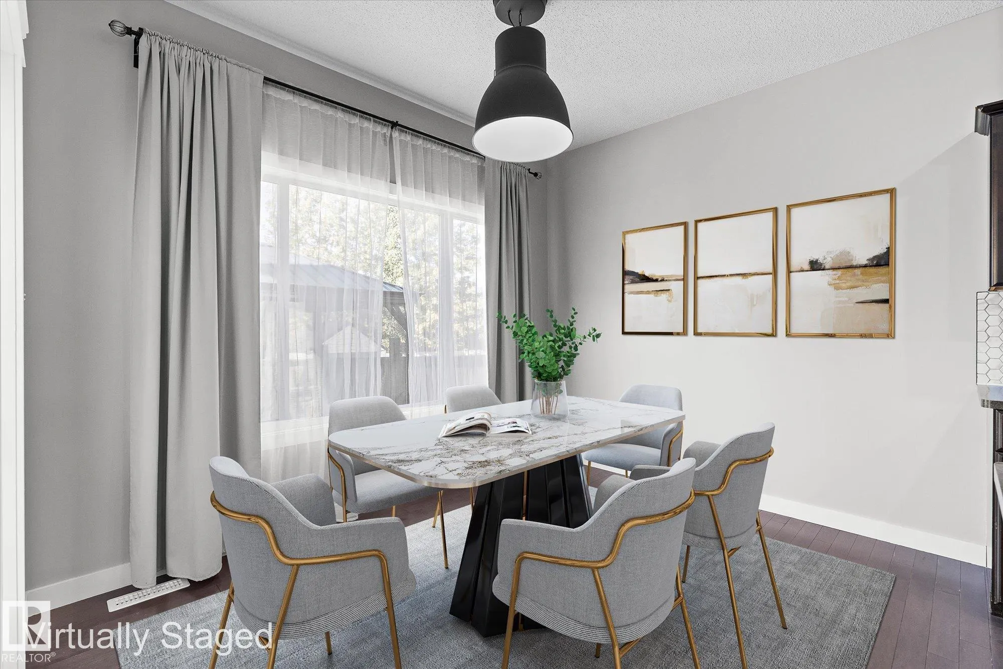 41 MEADOWLAND Crescent