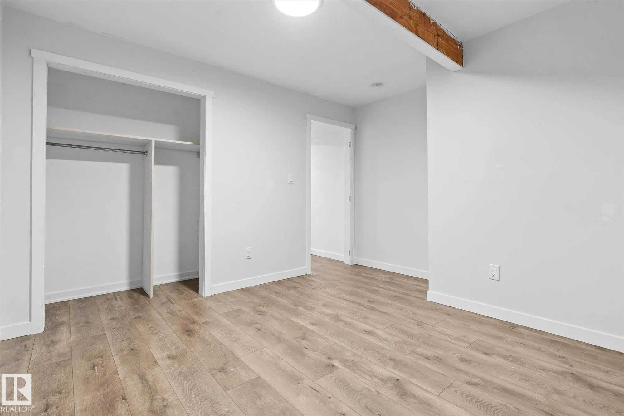 41 MEADOWLAND Crescent