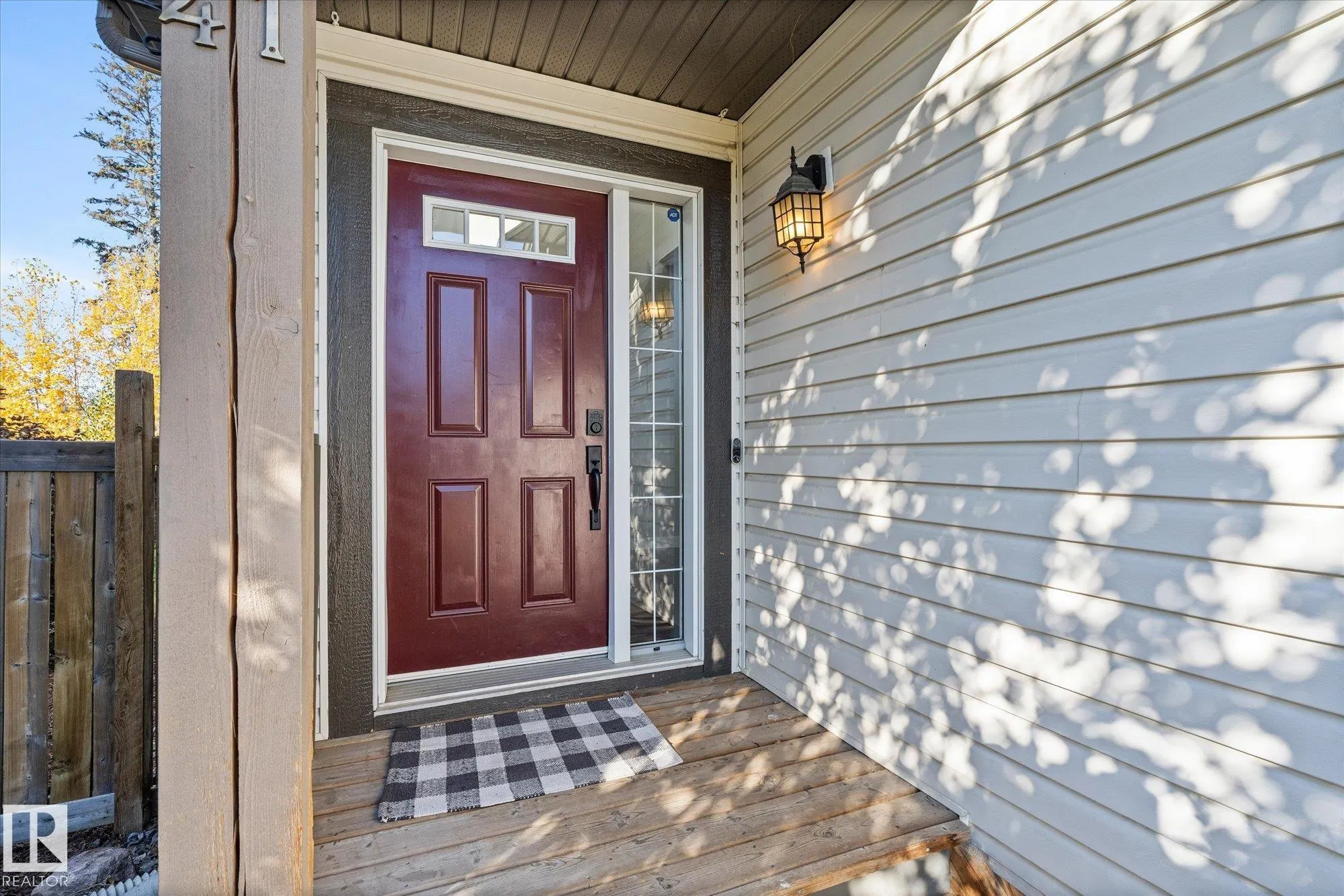 41 MEADOWLAND Crescent