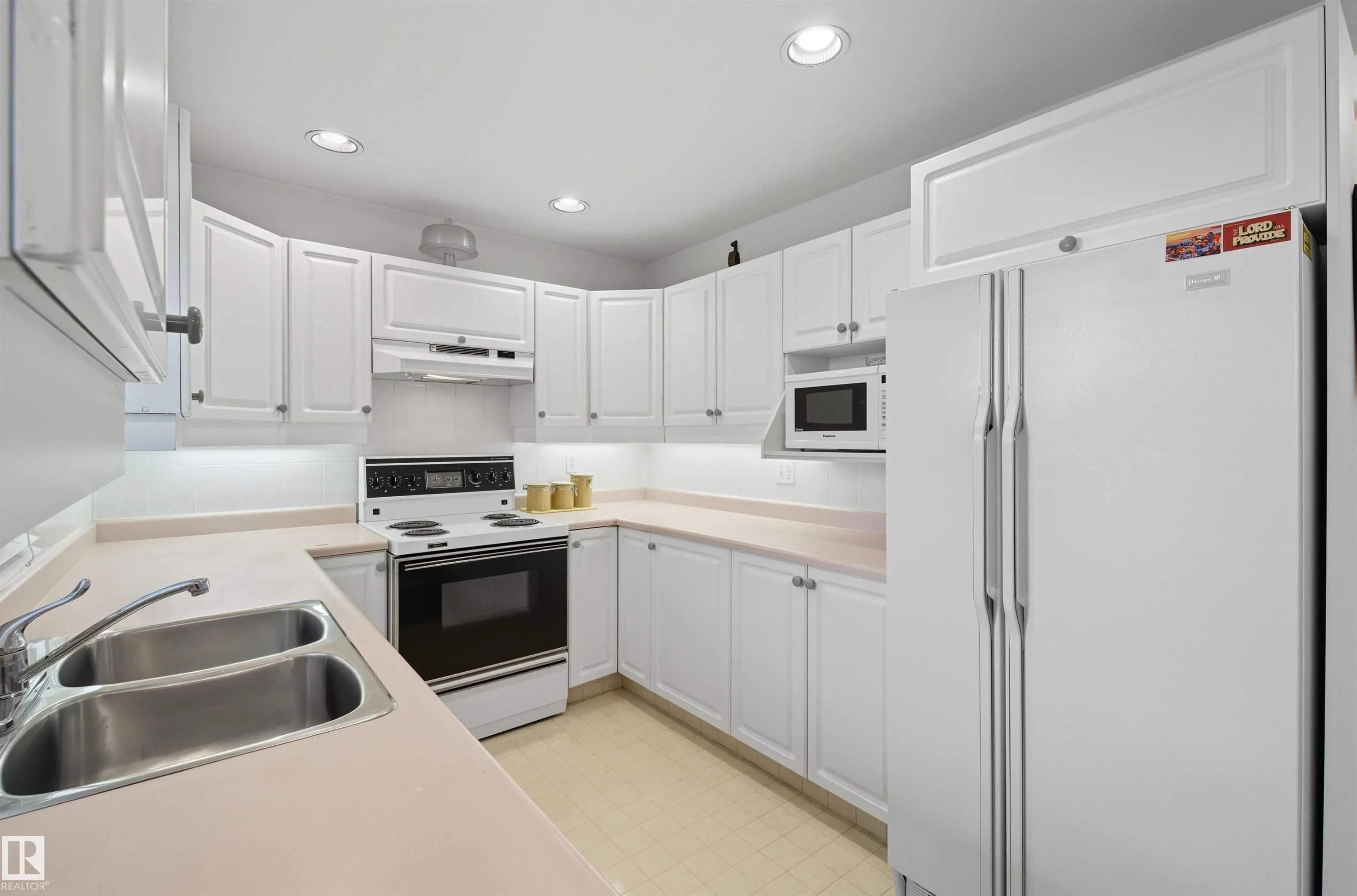 3645 145 Ave