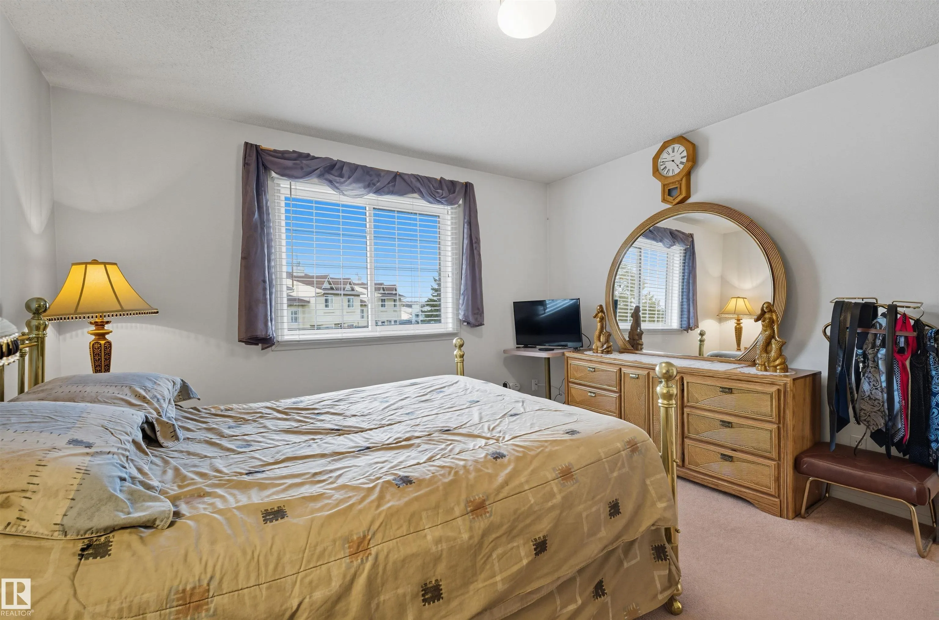 3645 145 Ave