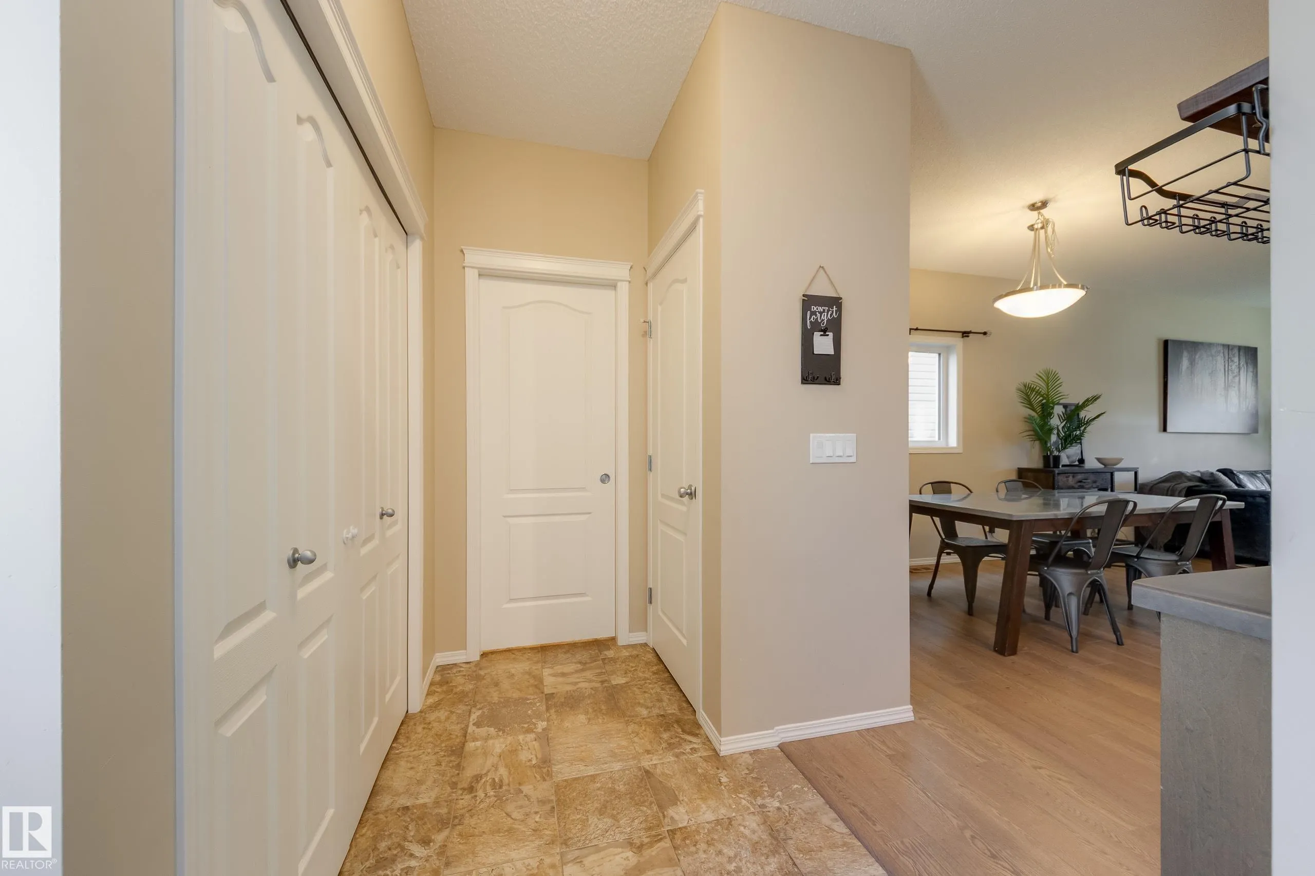 97 Santana Crescent