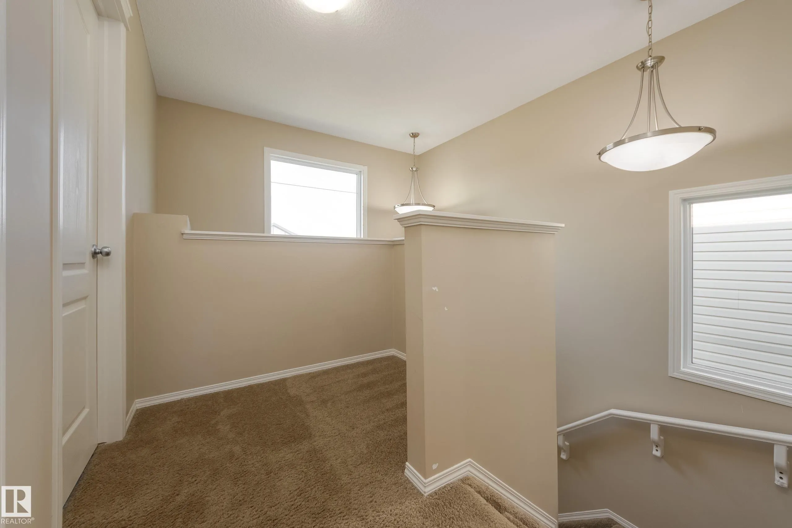 97 Santana Crescent