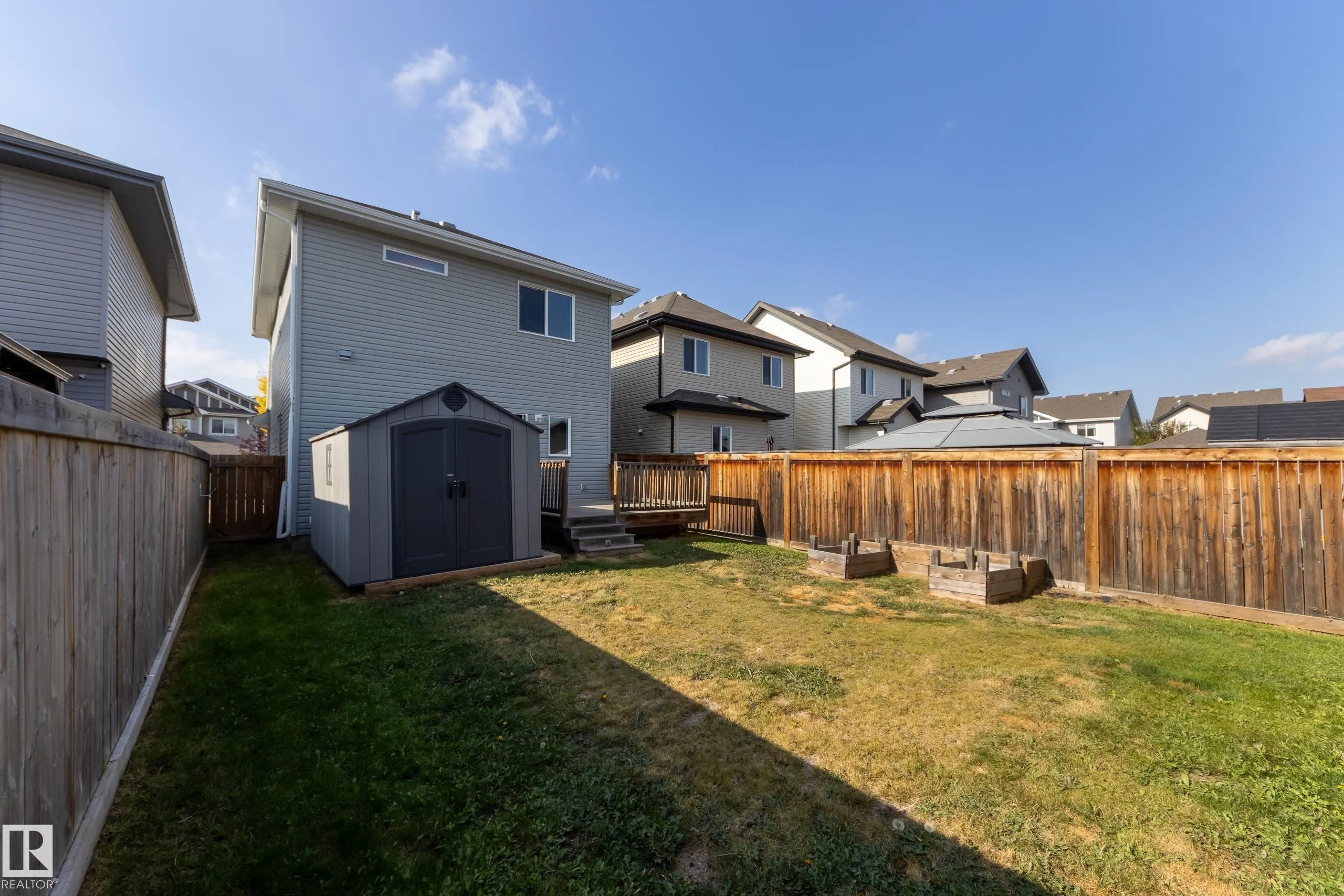 97 Santana Crescent