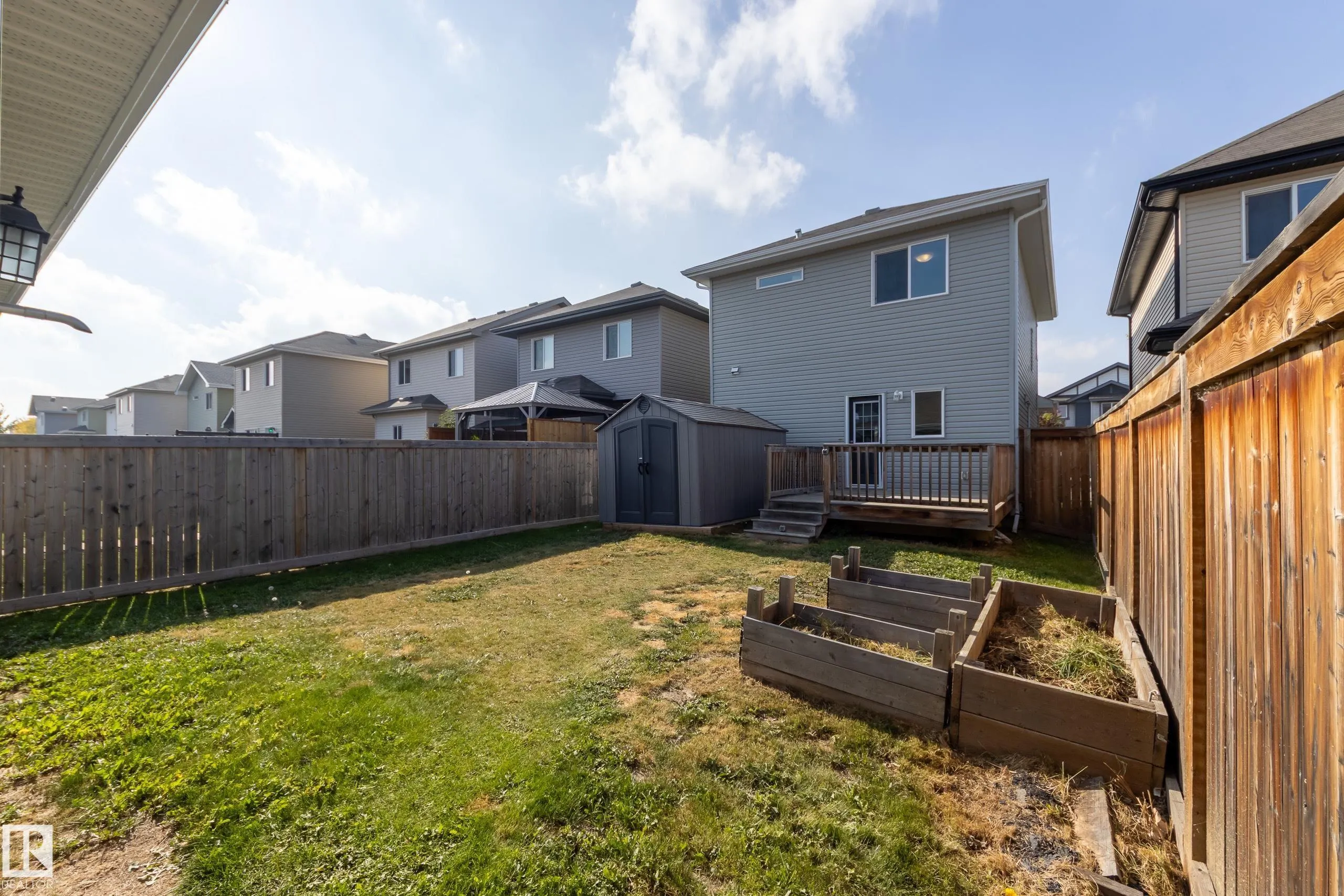 97 Santana Crescent