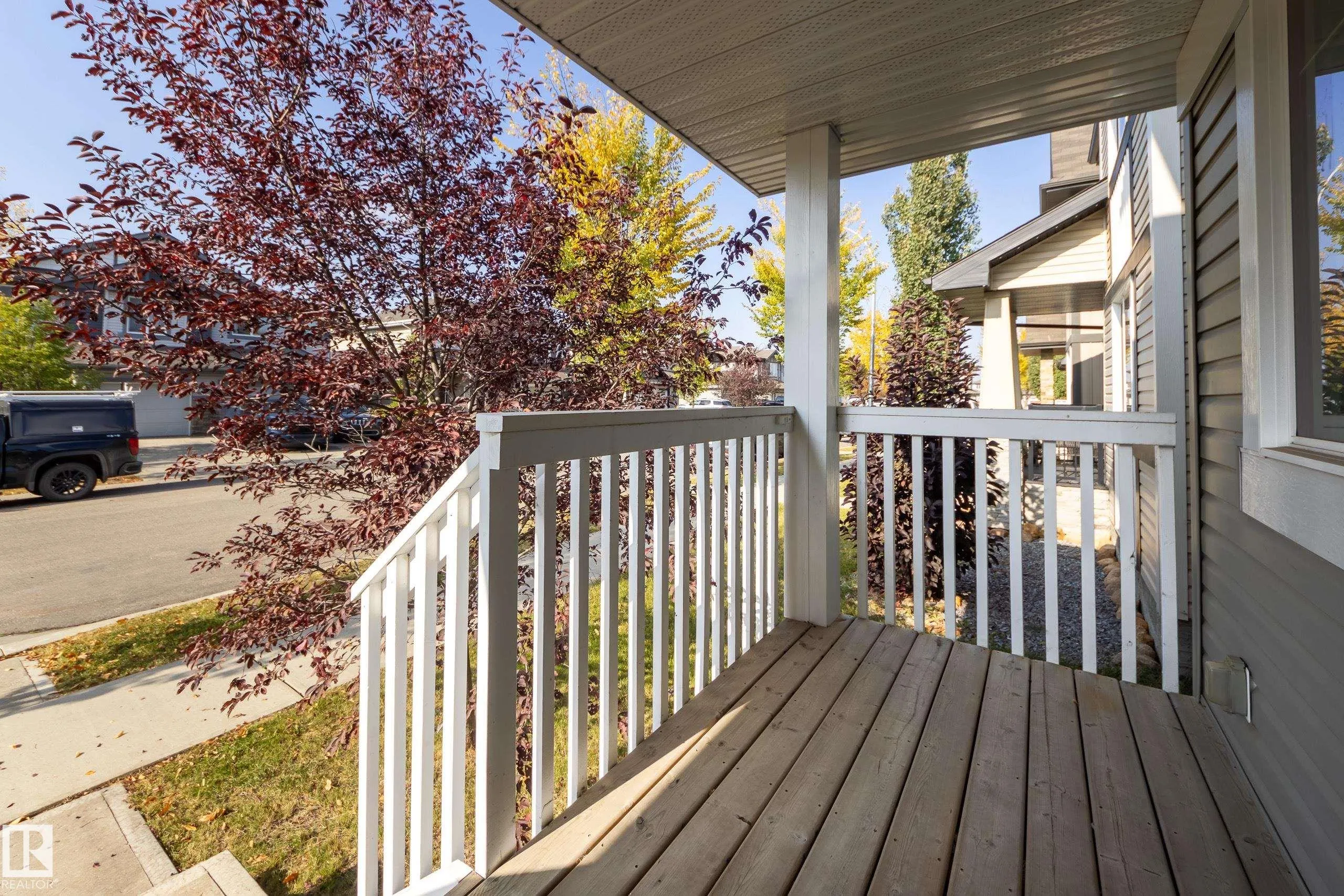 97 Santana Crescent