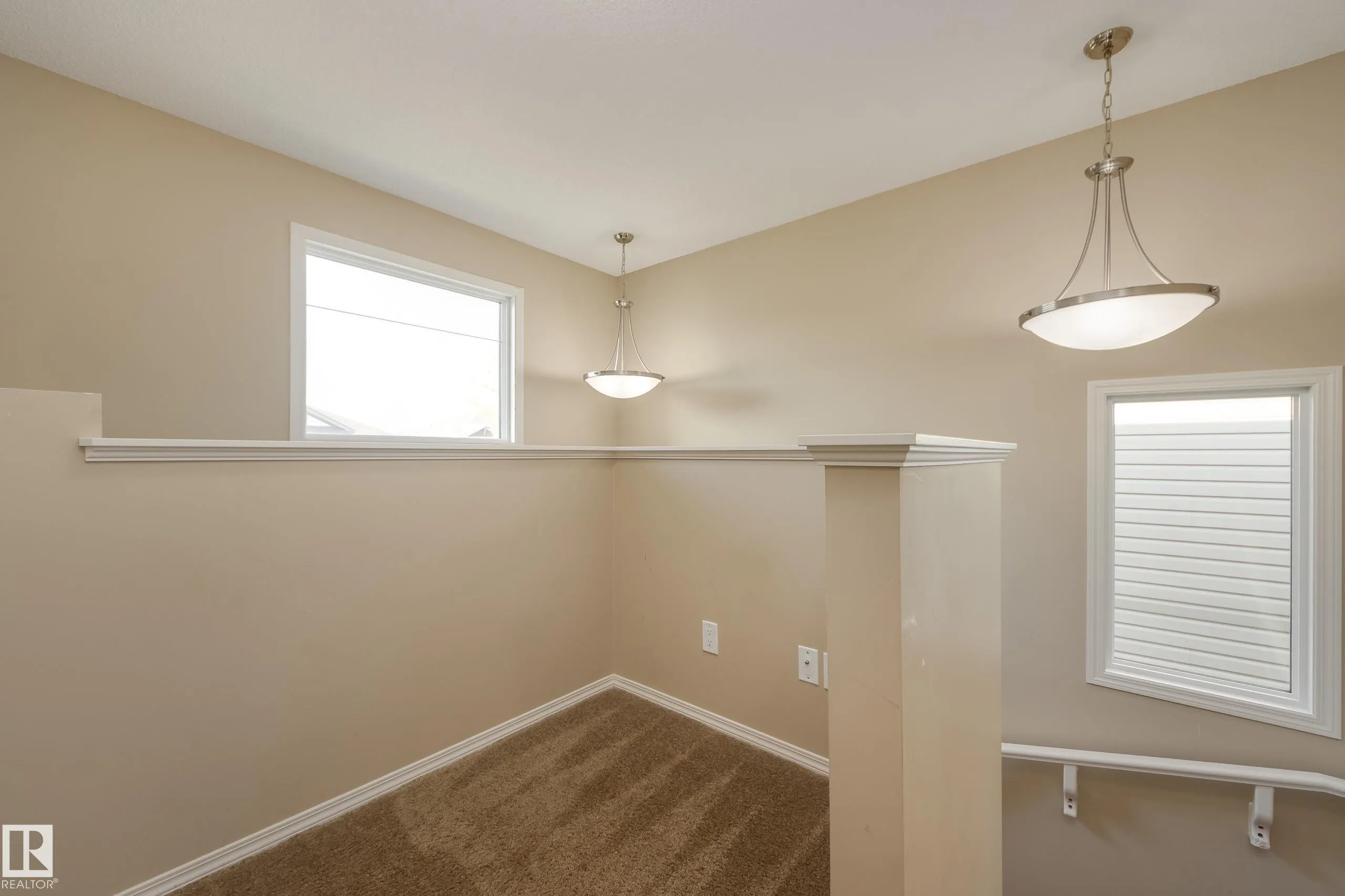 97 Santana Crescent
