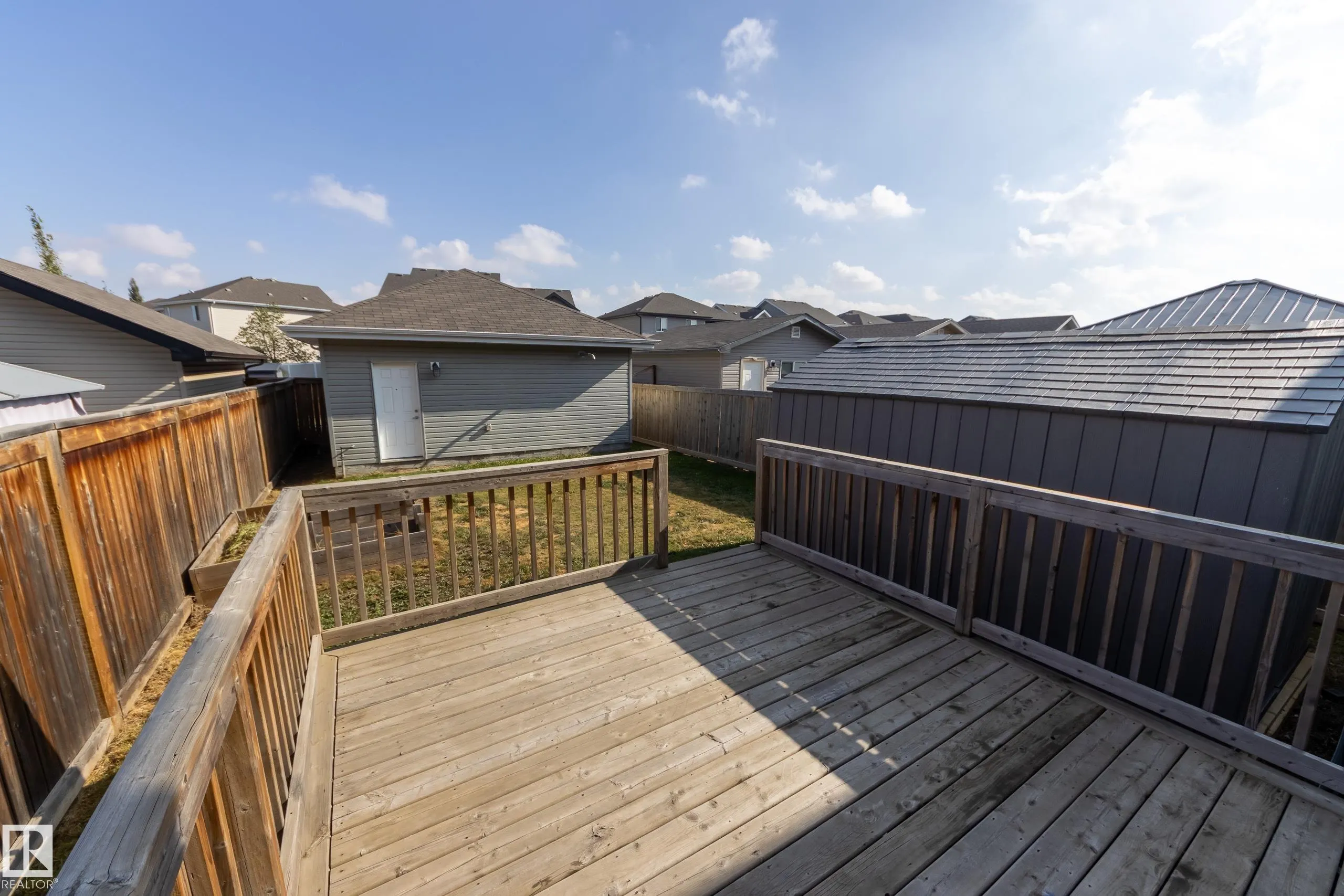 97 Santana Crescent