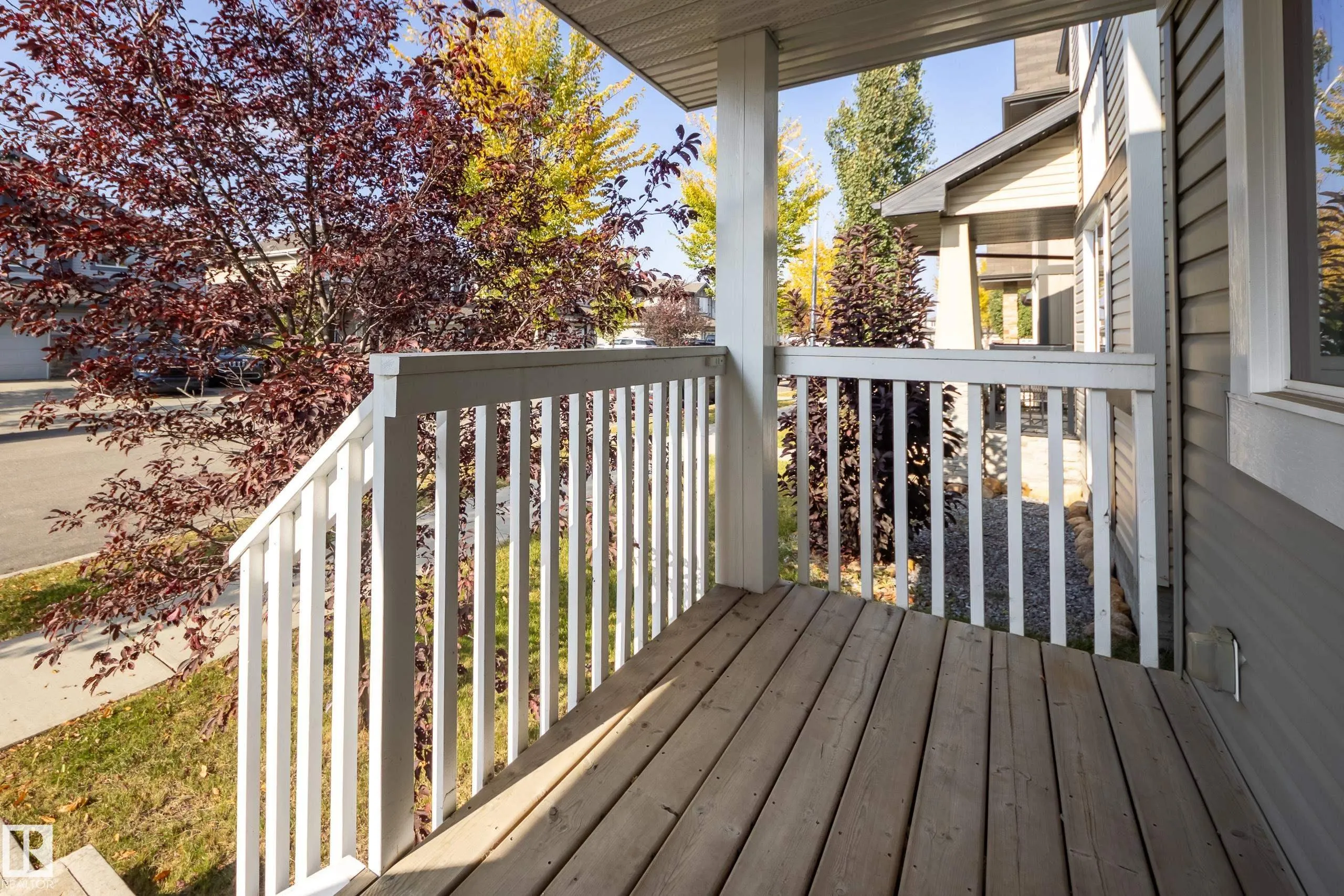 97 Santana Crescent