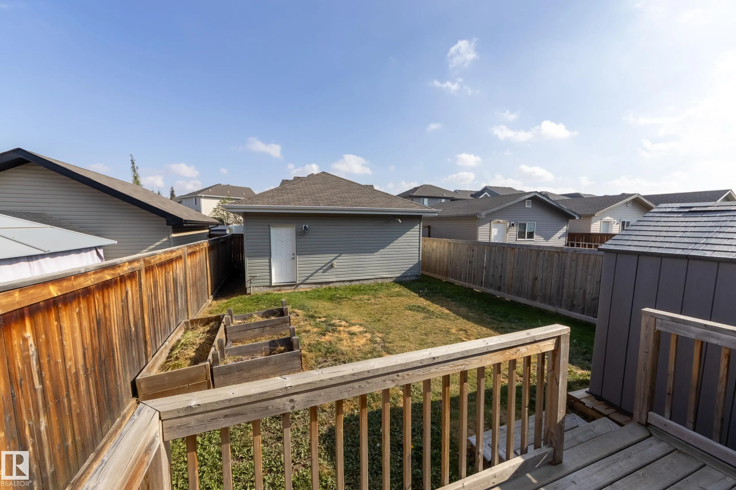 97 Santana Crescent