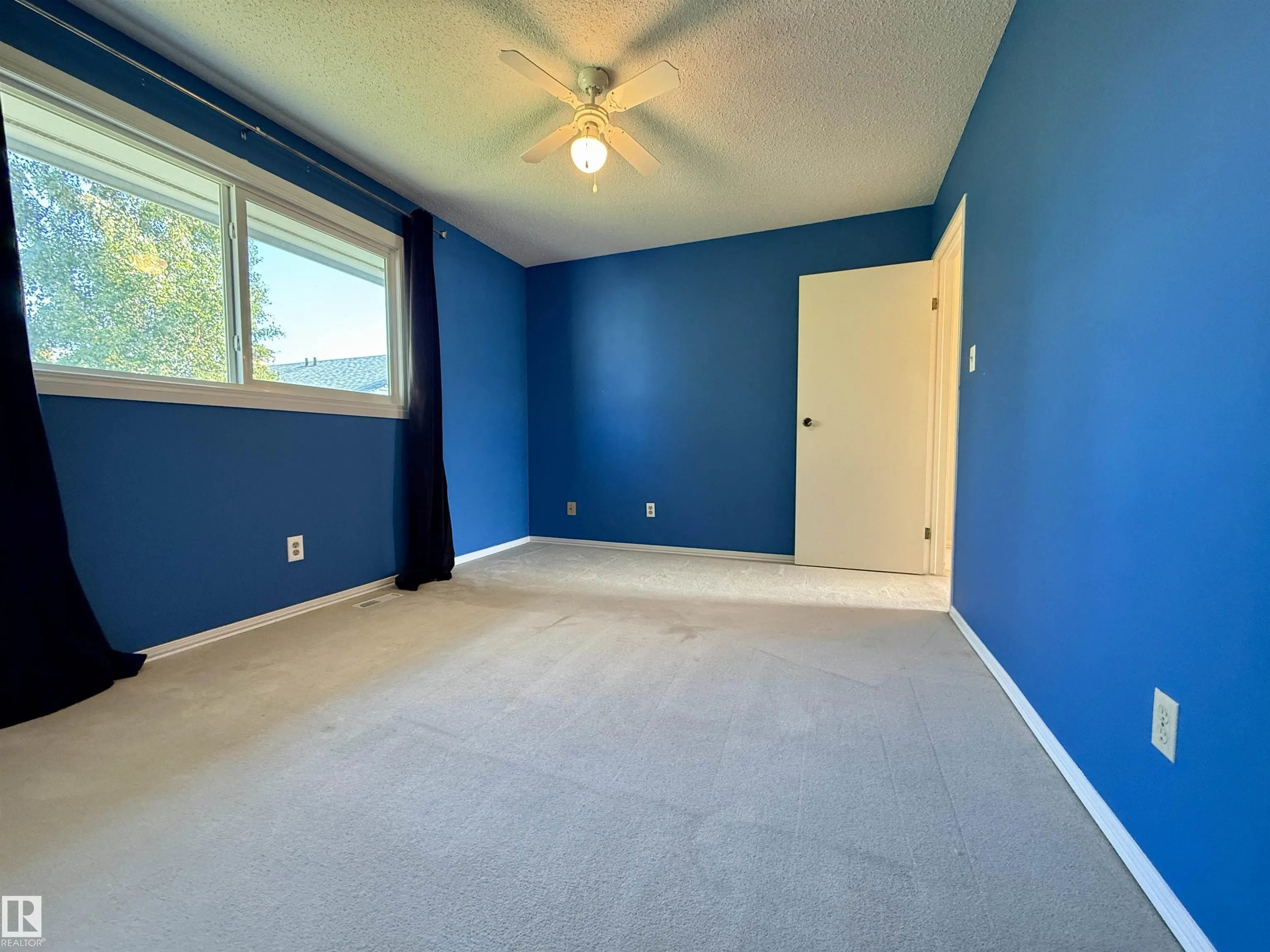 221 CALLINGWOOD Place