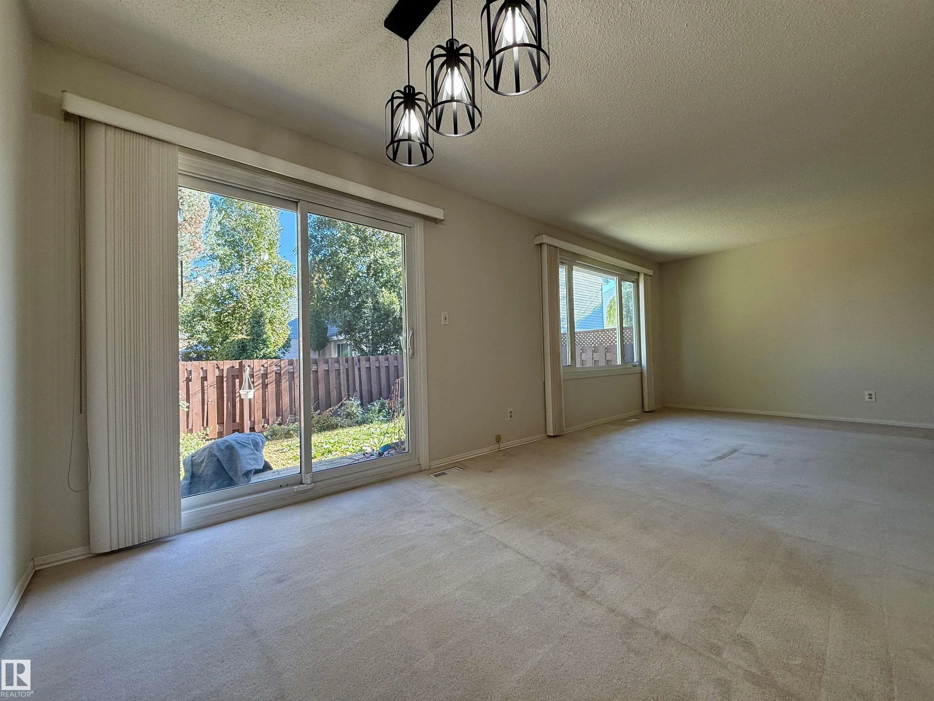 221 CALLINGWOOD Place