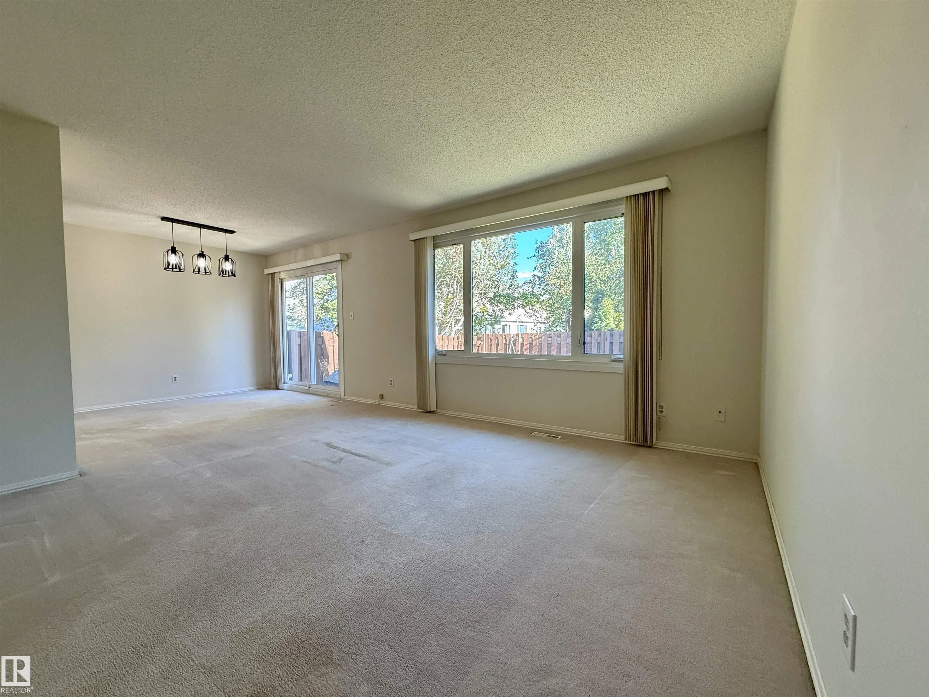 221 CALLINGWOOD Place