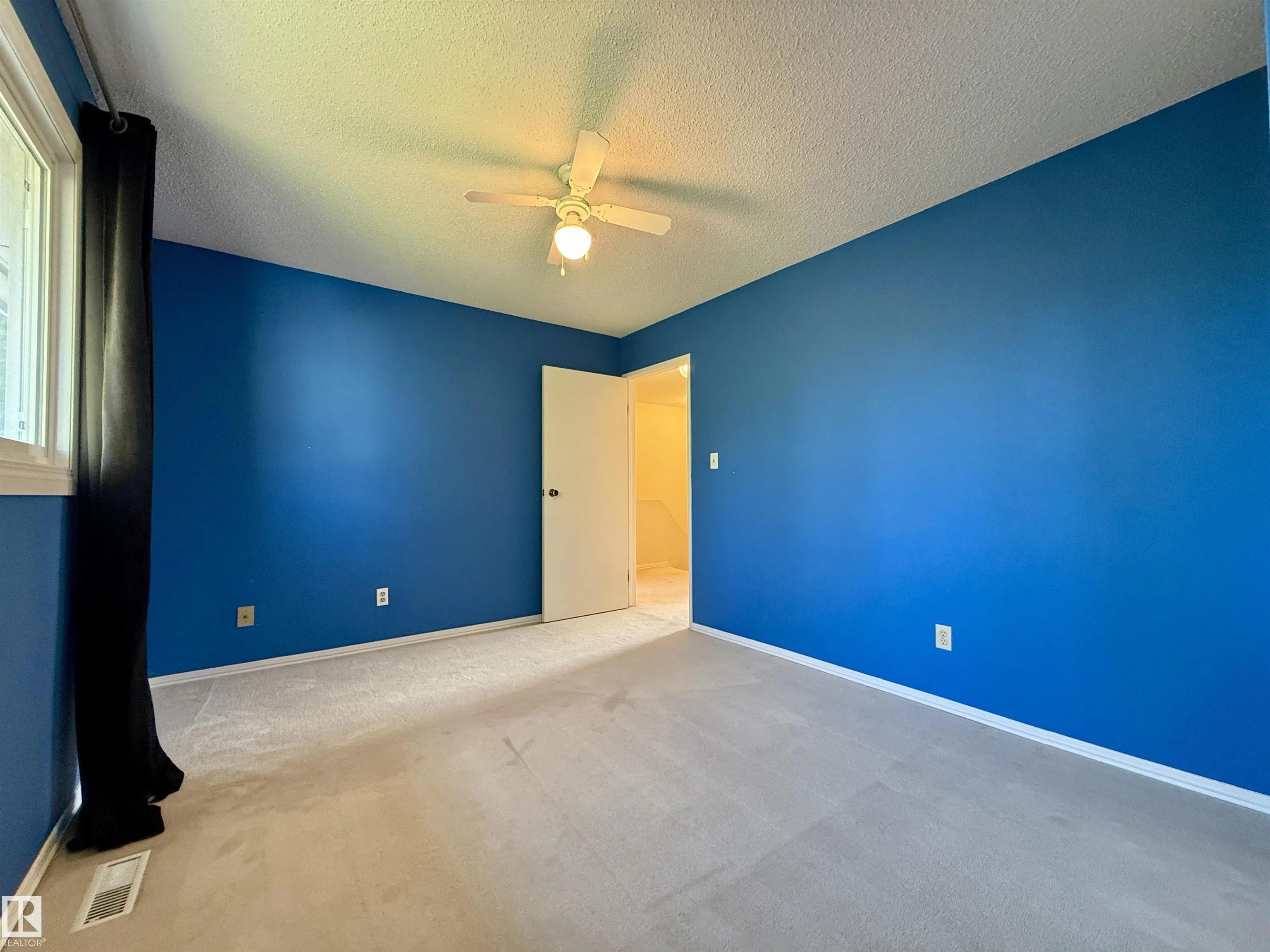 221 CALLINGWOOD Place