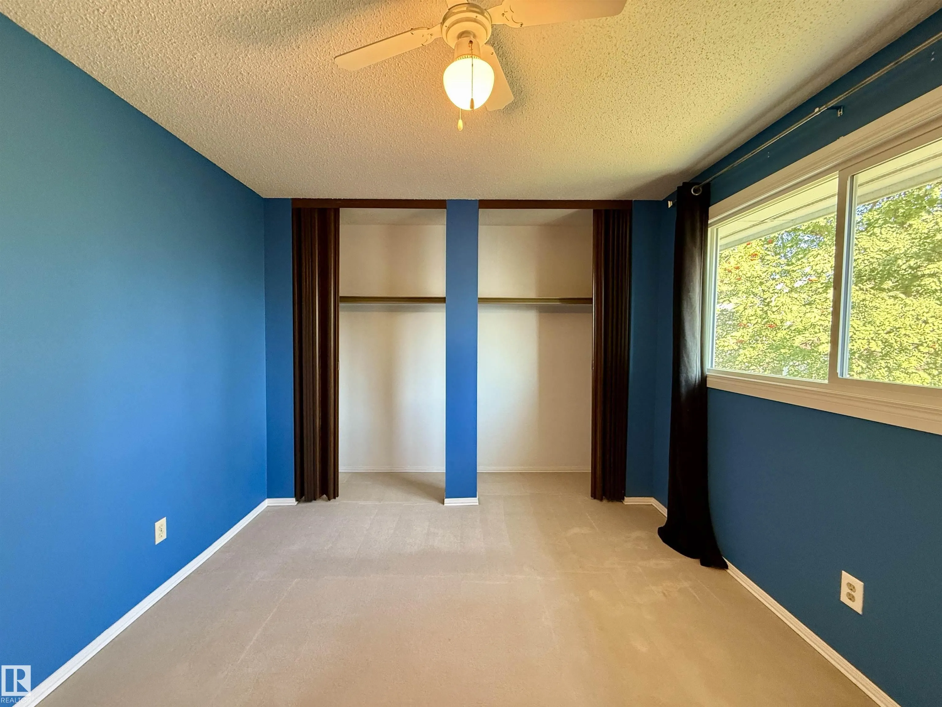 221 CALLINGWOOD Place
