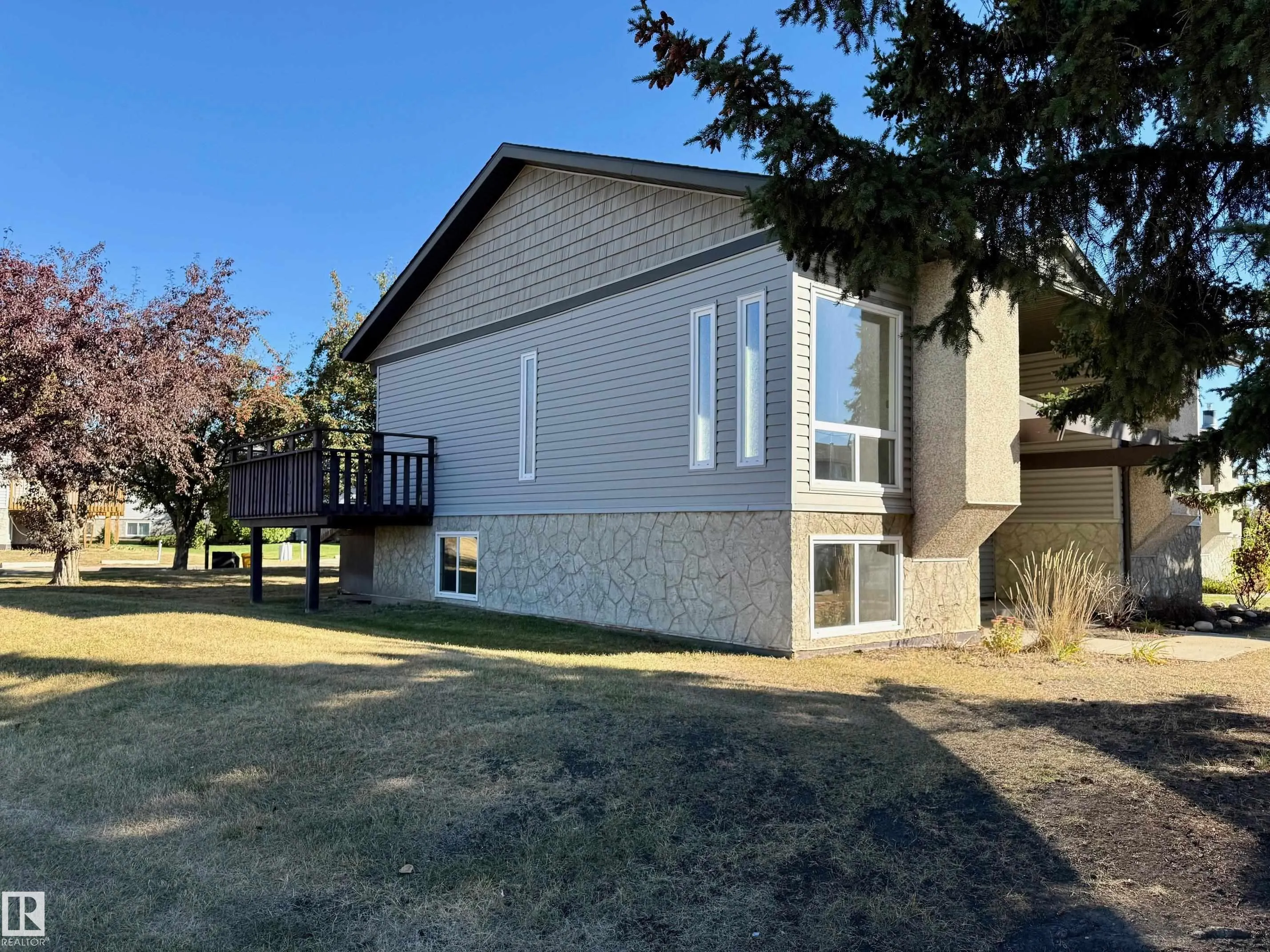 15 NORTHWOODS Village