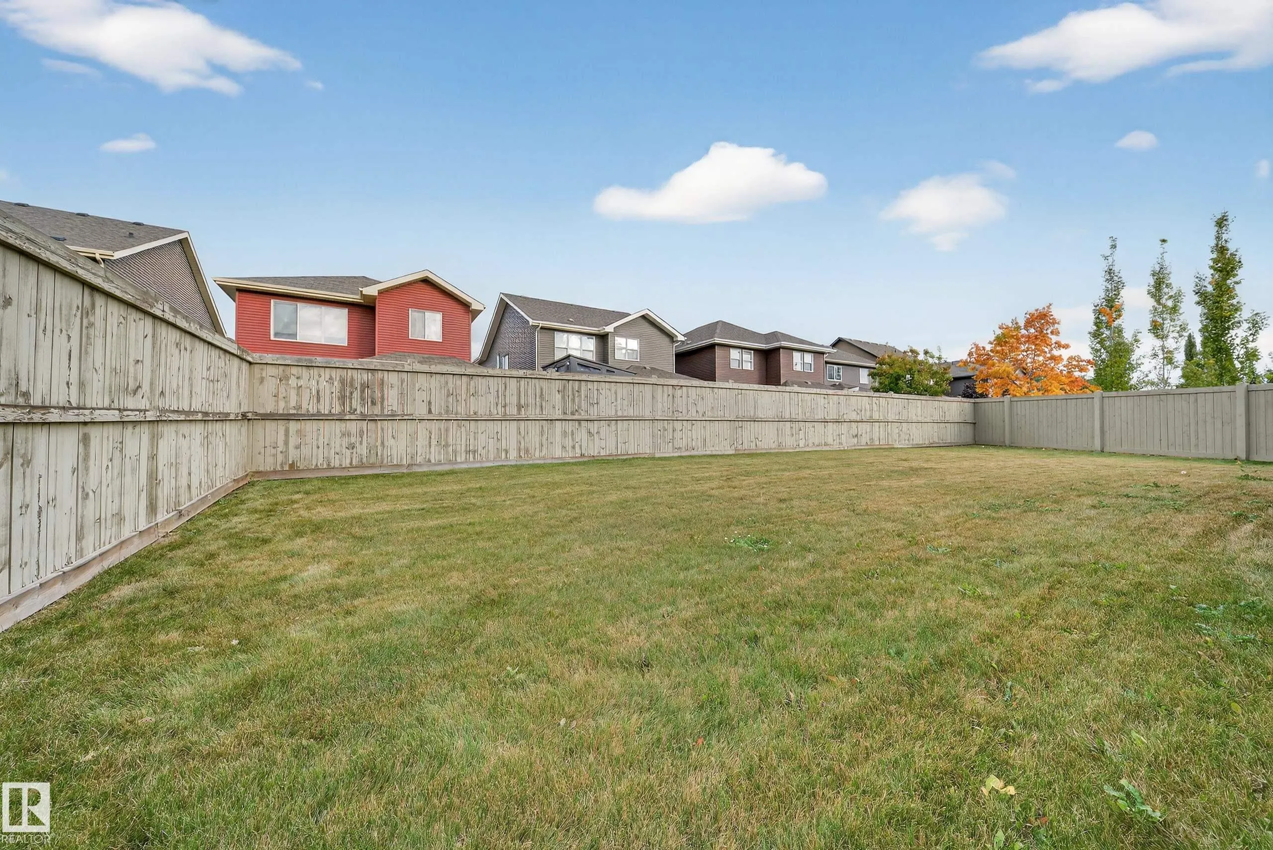 4450 CRABAPPLE LANDING Landing