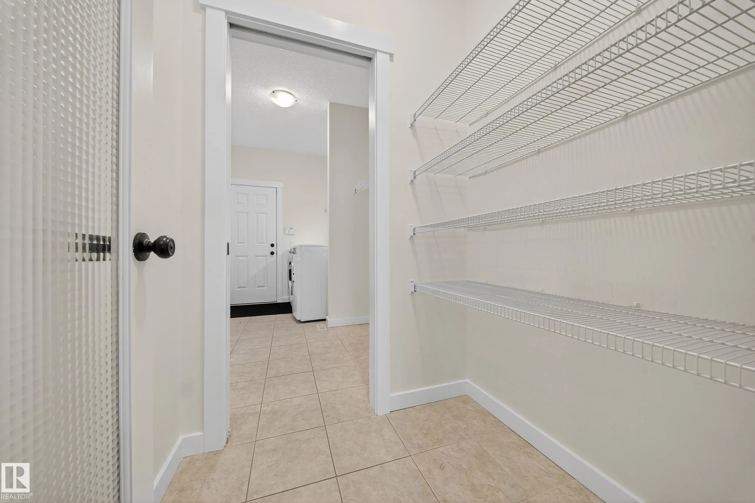 4450 CRABAPPLE LANDING Landing