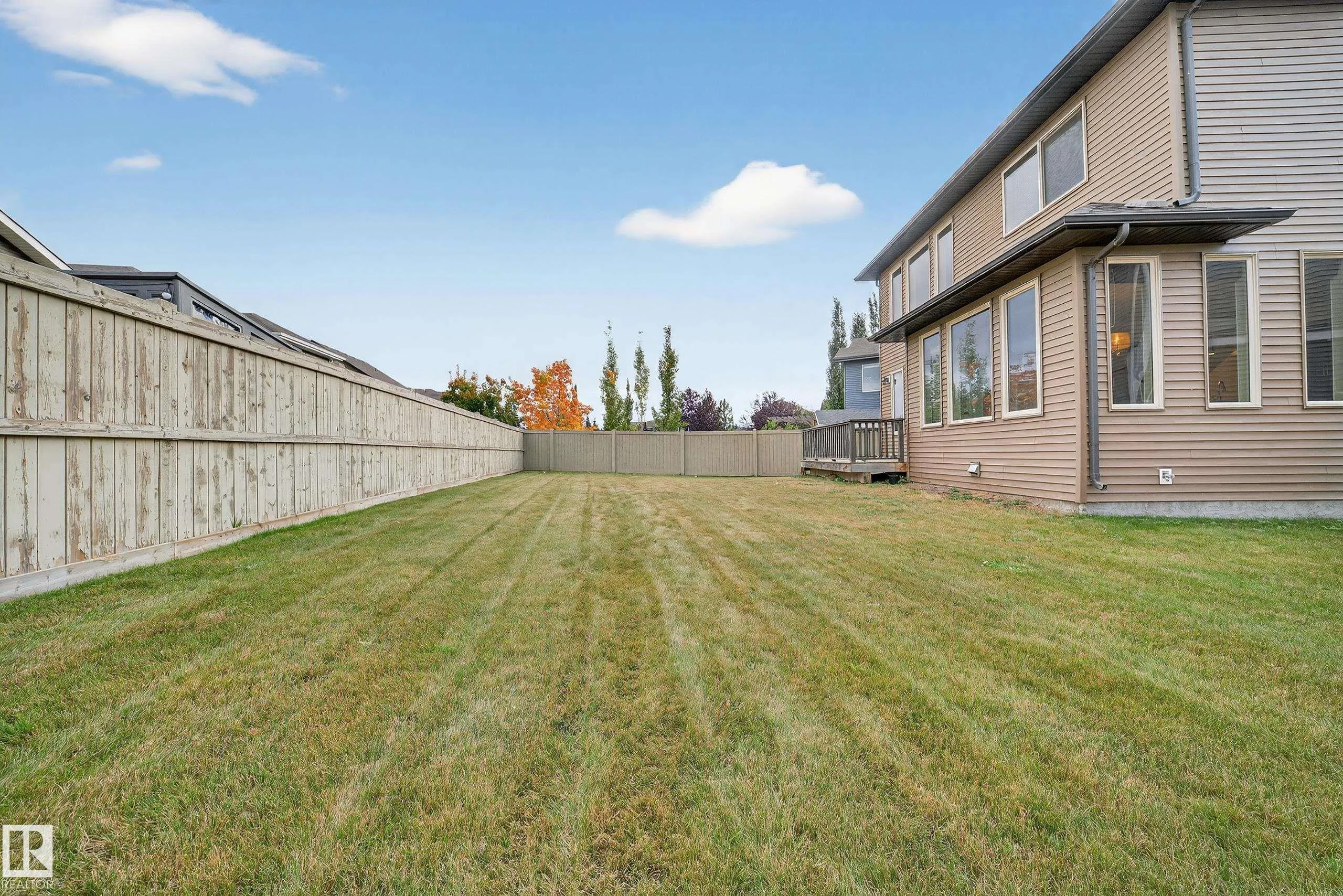 4450 CRABAPPLE LANDING Landing