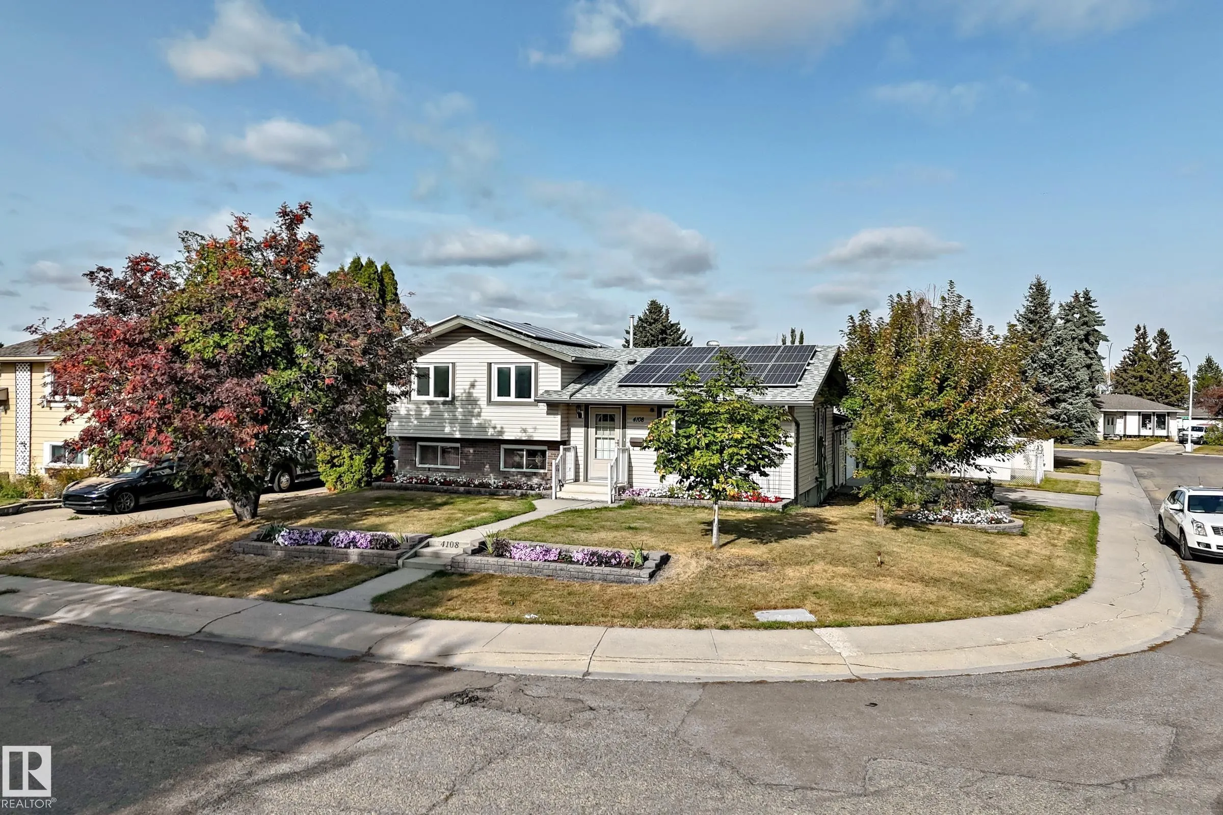4108 135 Avenue
