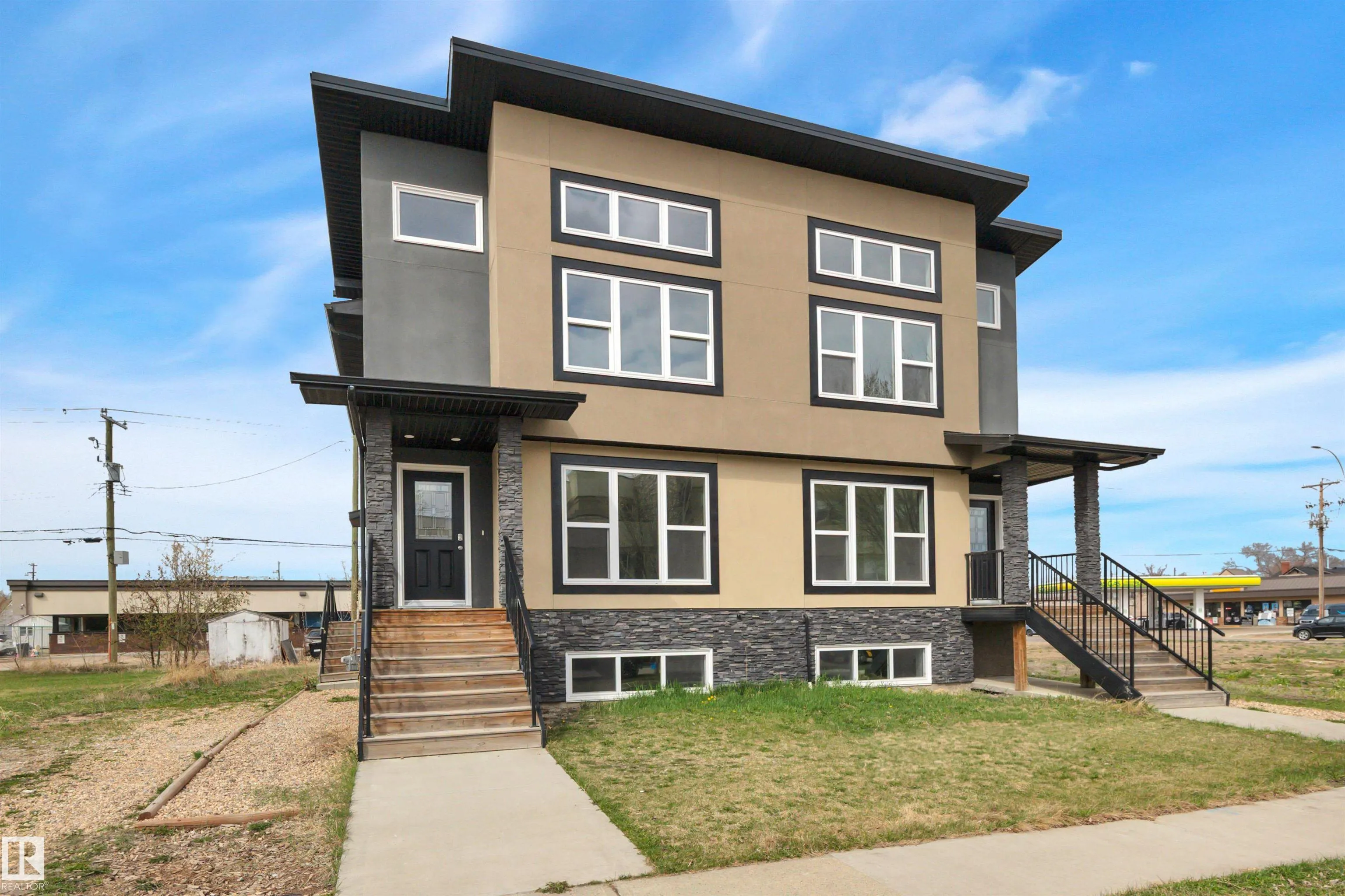 5008 48 Ave