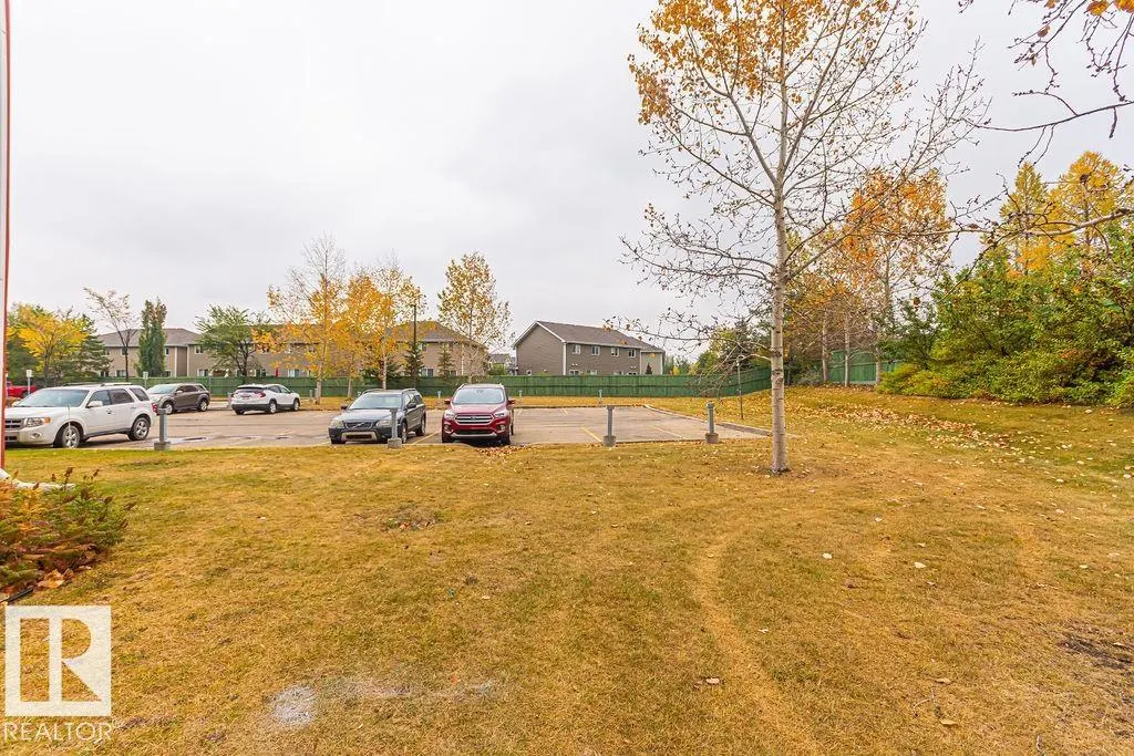 271 CHARLOTTE Way