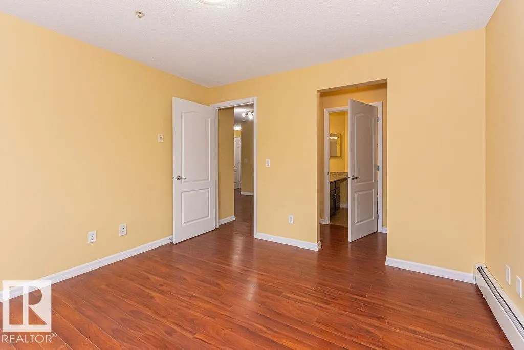 271 CHARLOTTE Way