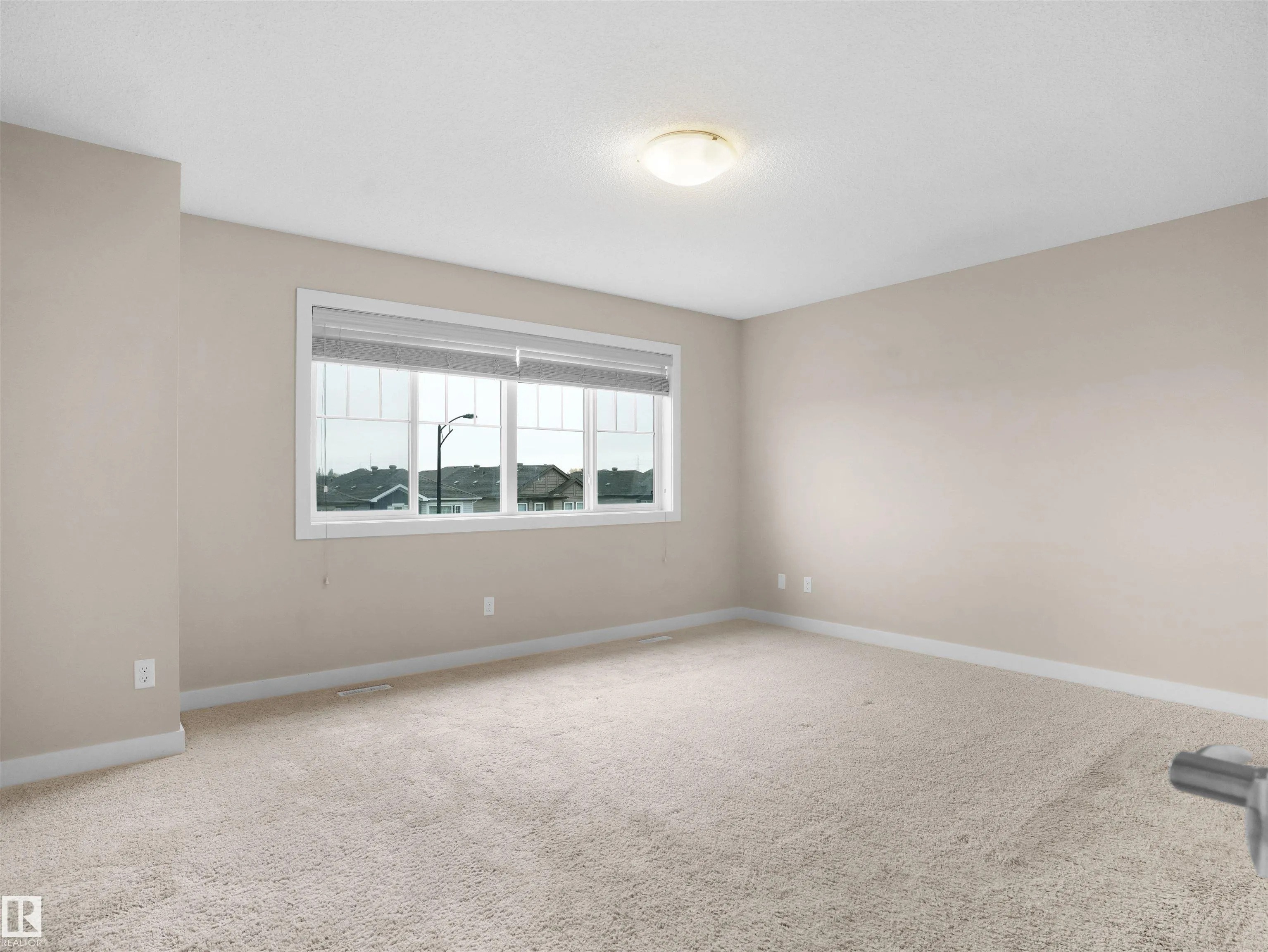 1530 Tamarack Boulevard
