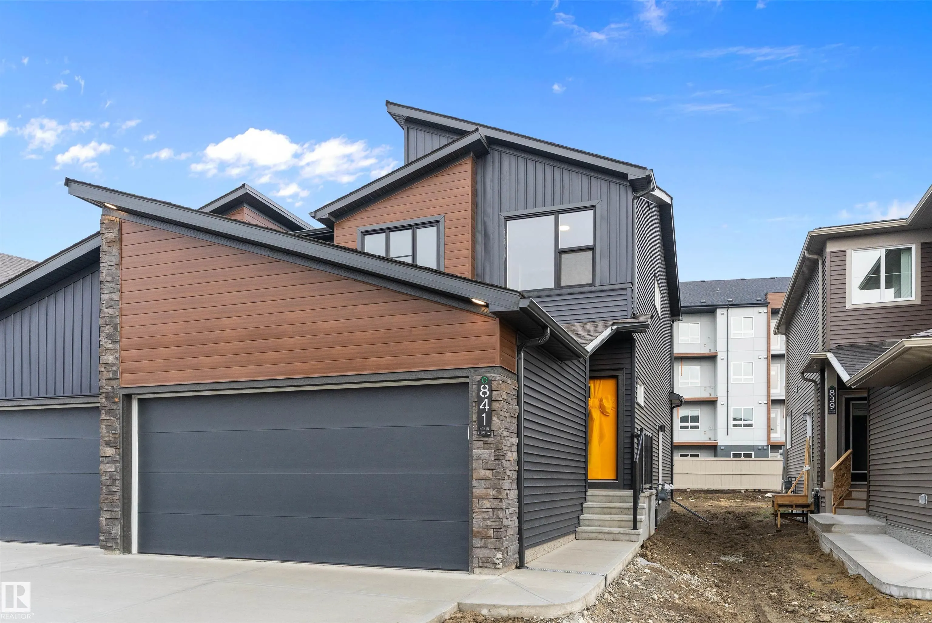 843 ROWAN Close
