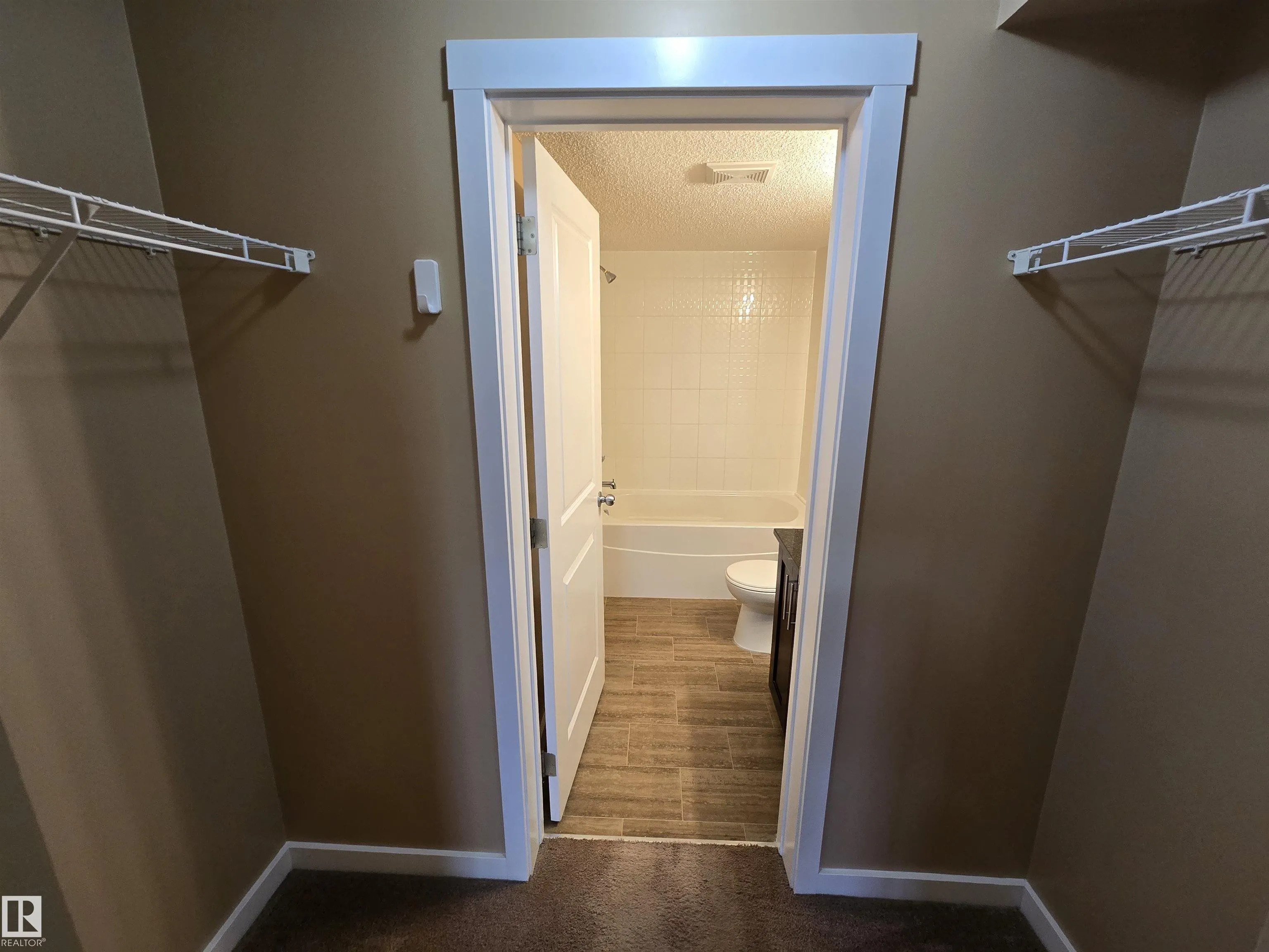 3211 JAMES MOWATT Trail