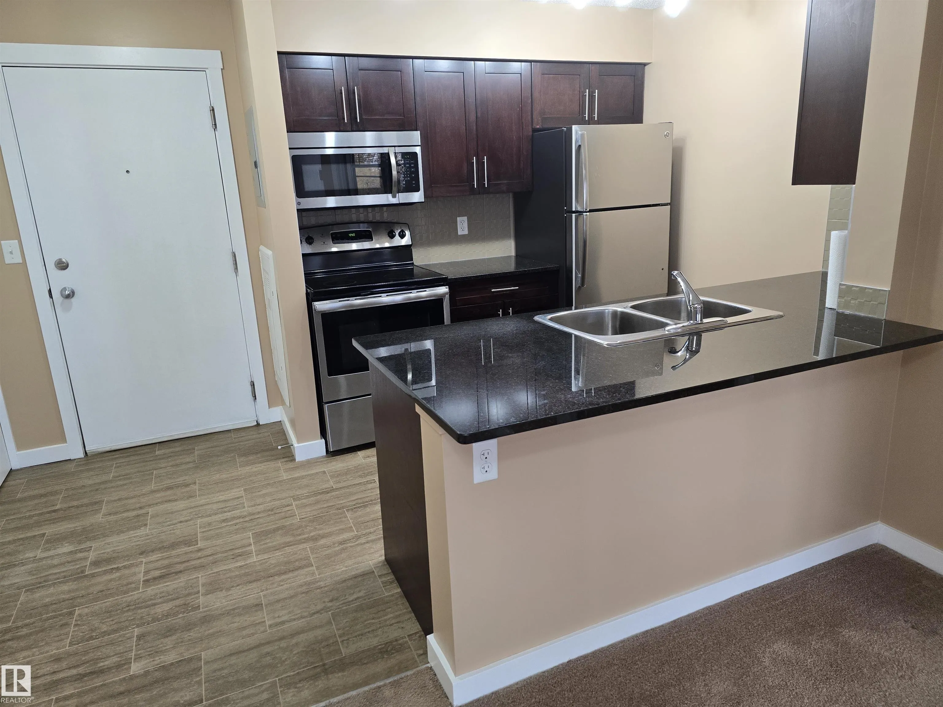 3211 JAMES MOWATT Trail