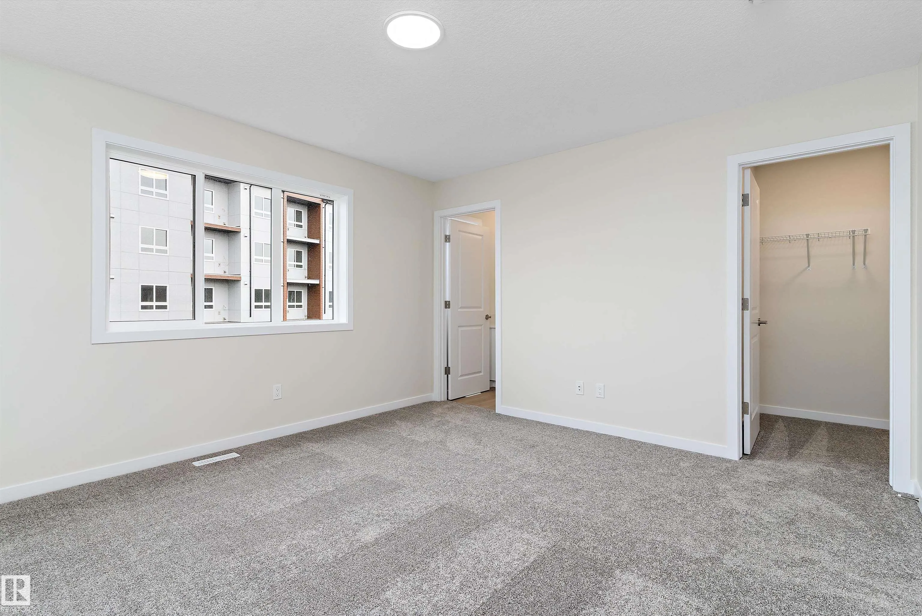841 ROWAN Close