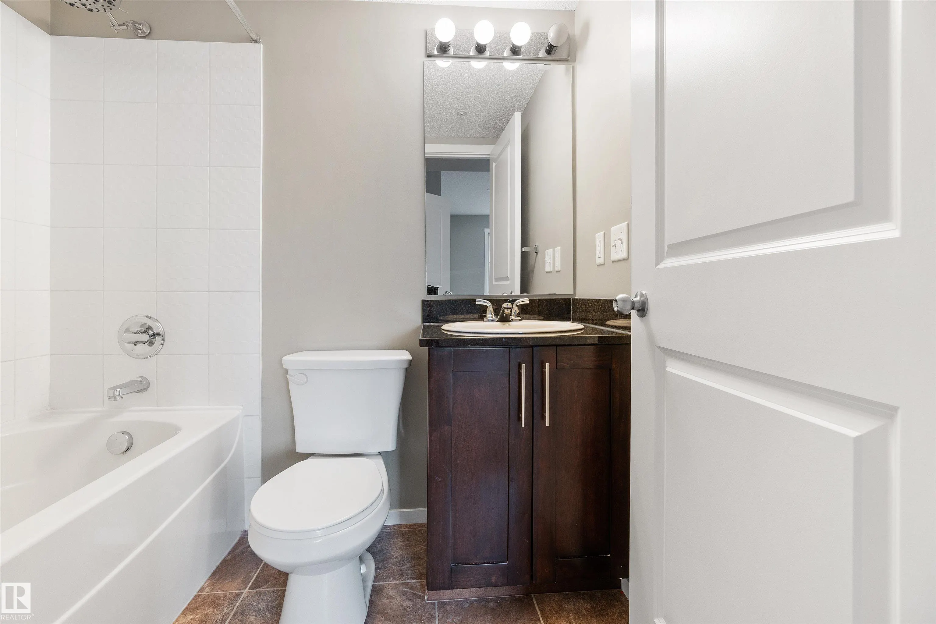 3207 James Mowatt Trail