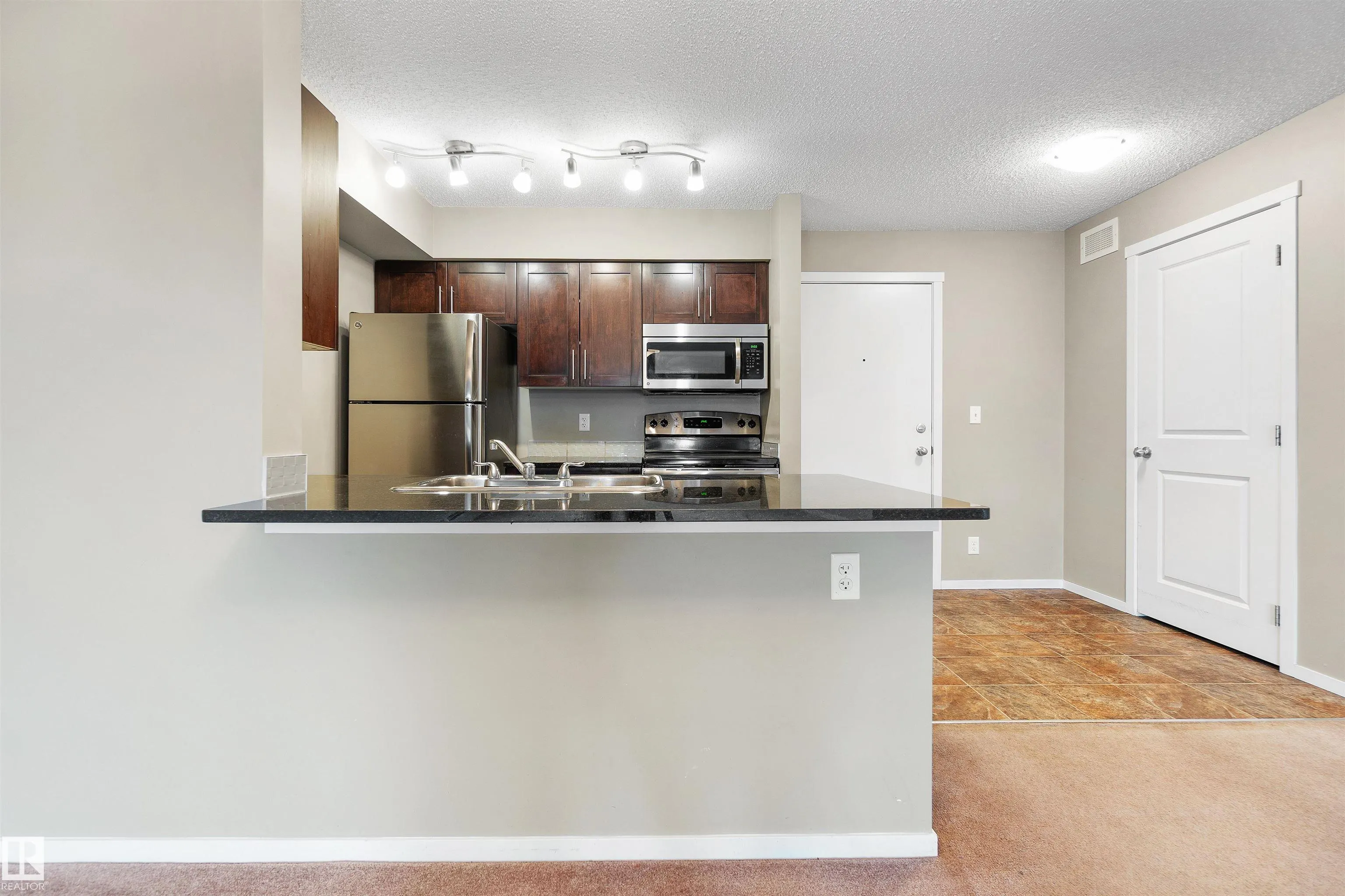3207 James Mowatt Trail