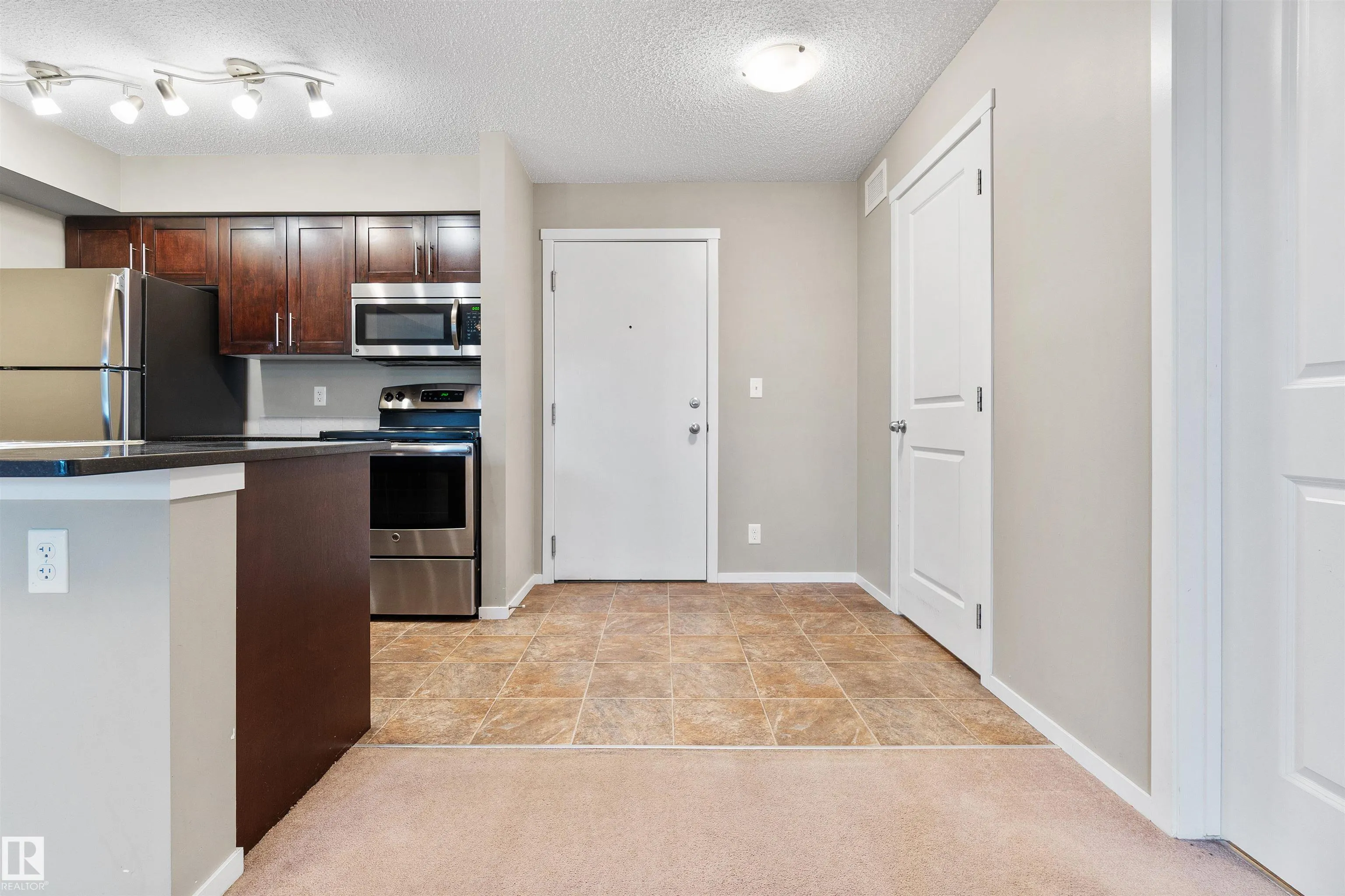 3207 James Mowatt Trail