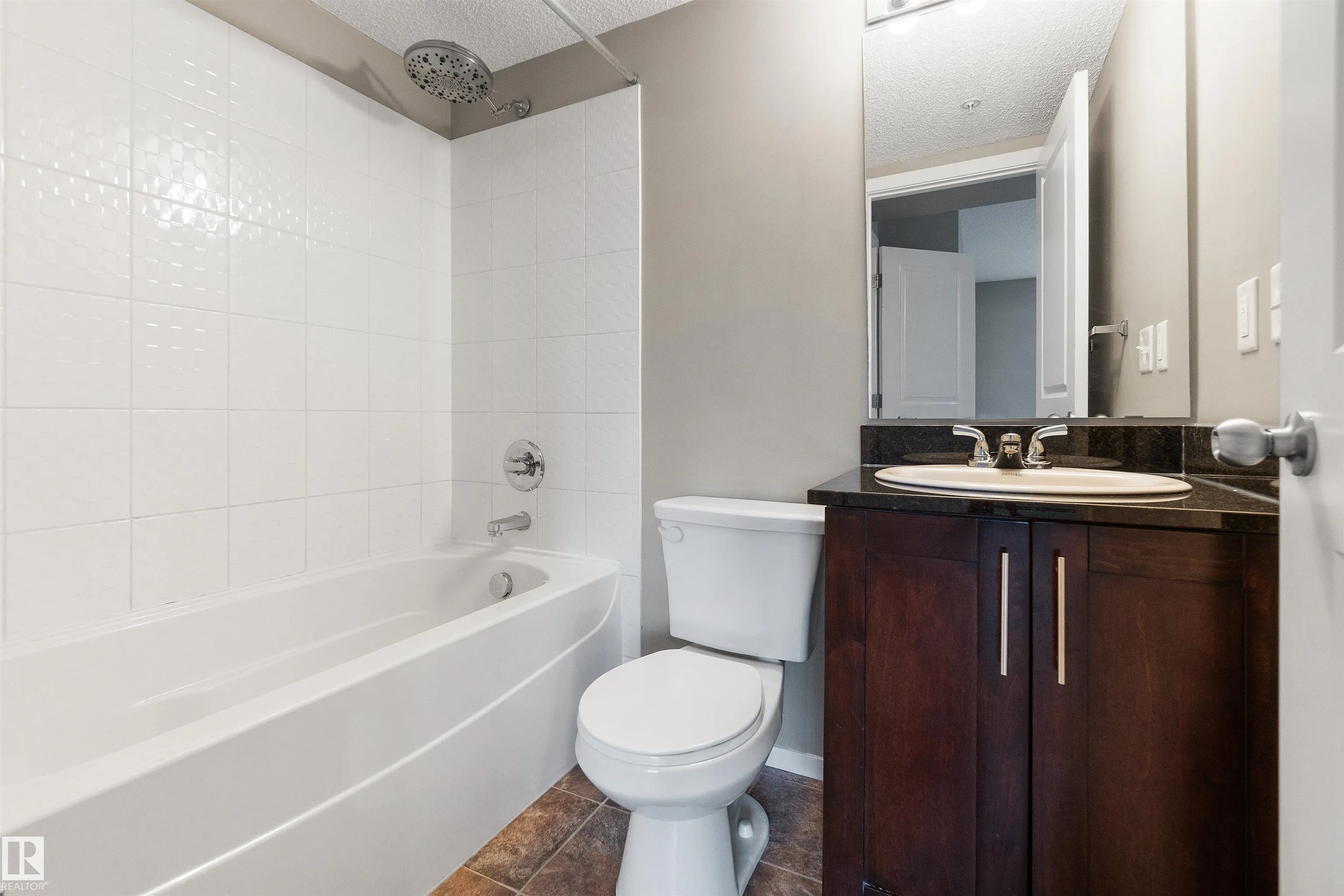 3207 James Mowatt Trail